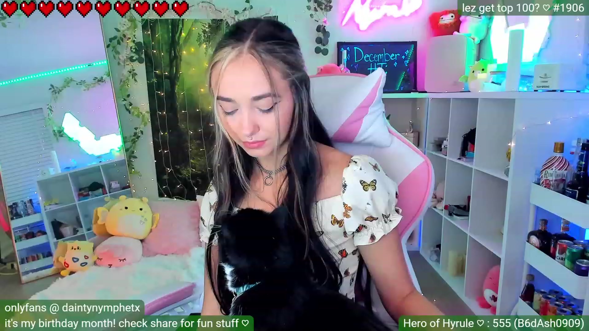 Gallery image thumbnail from BirthdayNym's myfreecams stream on, 12/02/2022, 03:00 image 13 of 20
