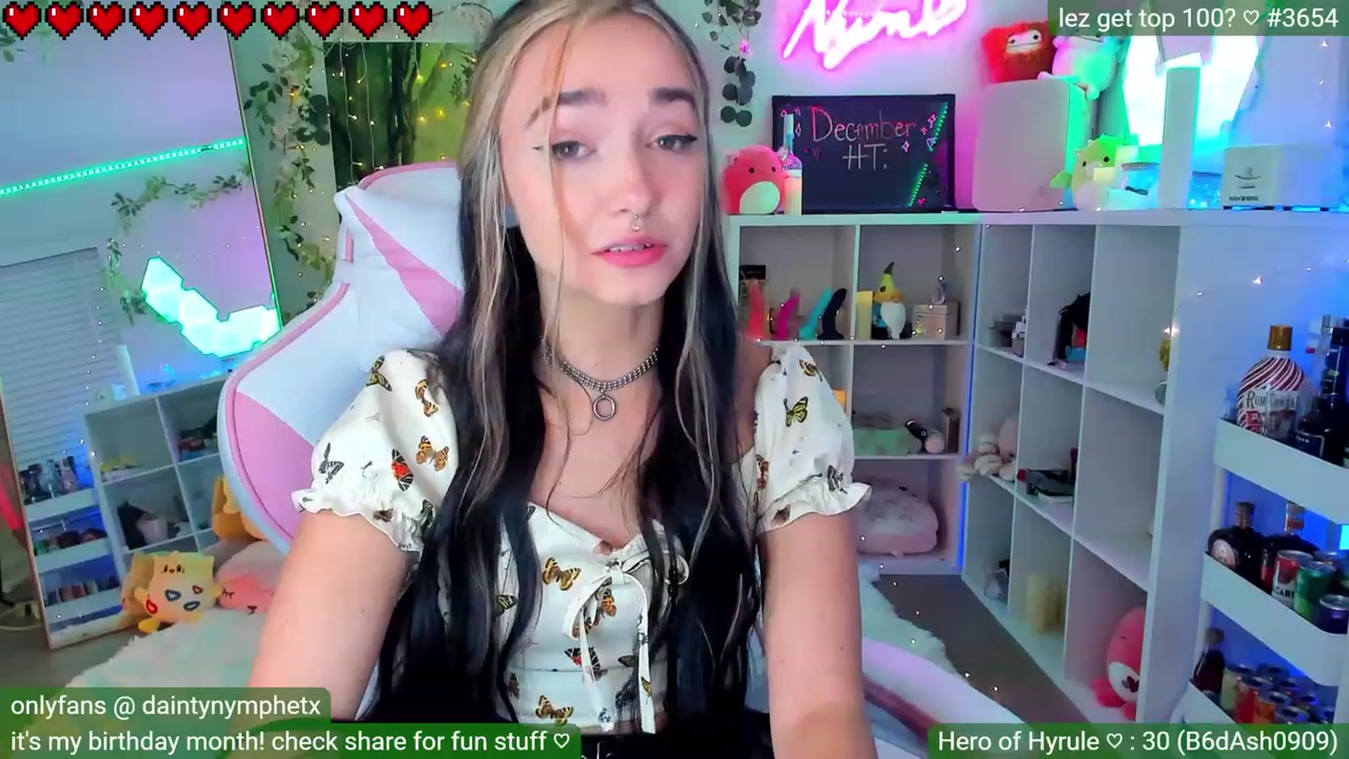 Gallery image thumbnail from BirthdayNym's myfreecams stream on, 12/02/2022, 03:00 image 10 of 20