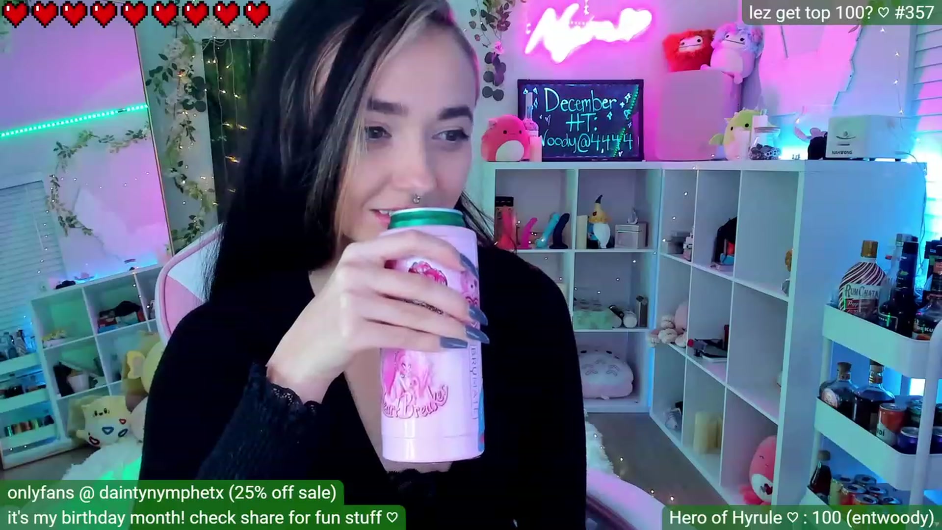 Gallery image thumbnail from BirthdayNym's myfreecams stream on, 12/08/2022, 04:33 image 6 of 20