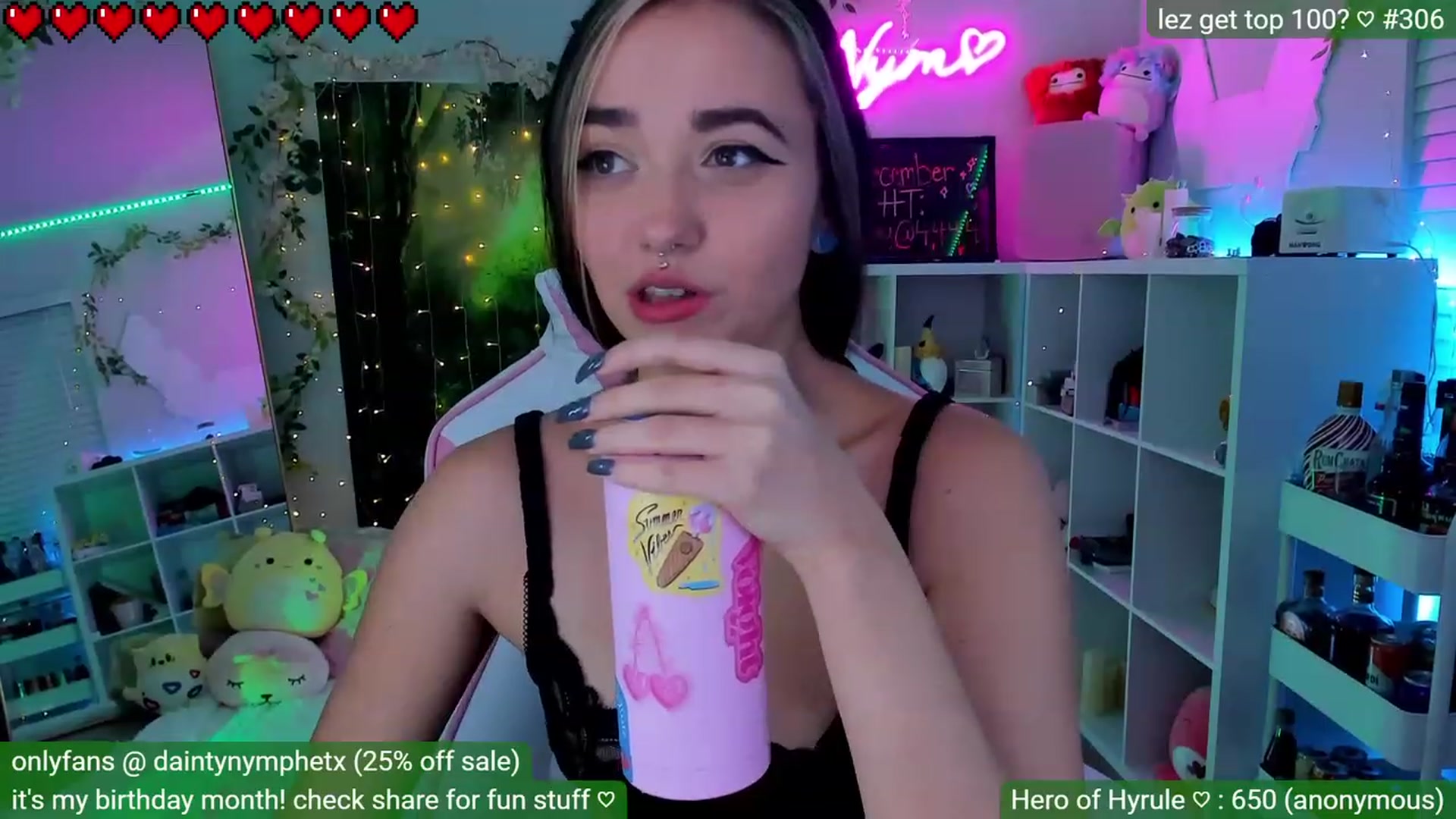 Gallery image thumbnail from BirthdayNym's myfreecams stream on, 12/08/2022, 04:33 image 15 of 20