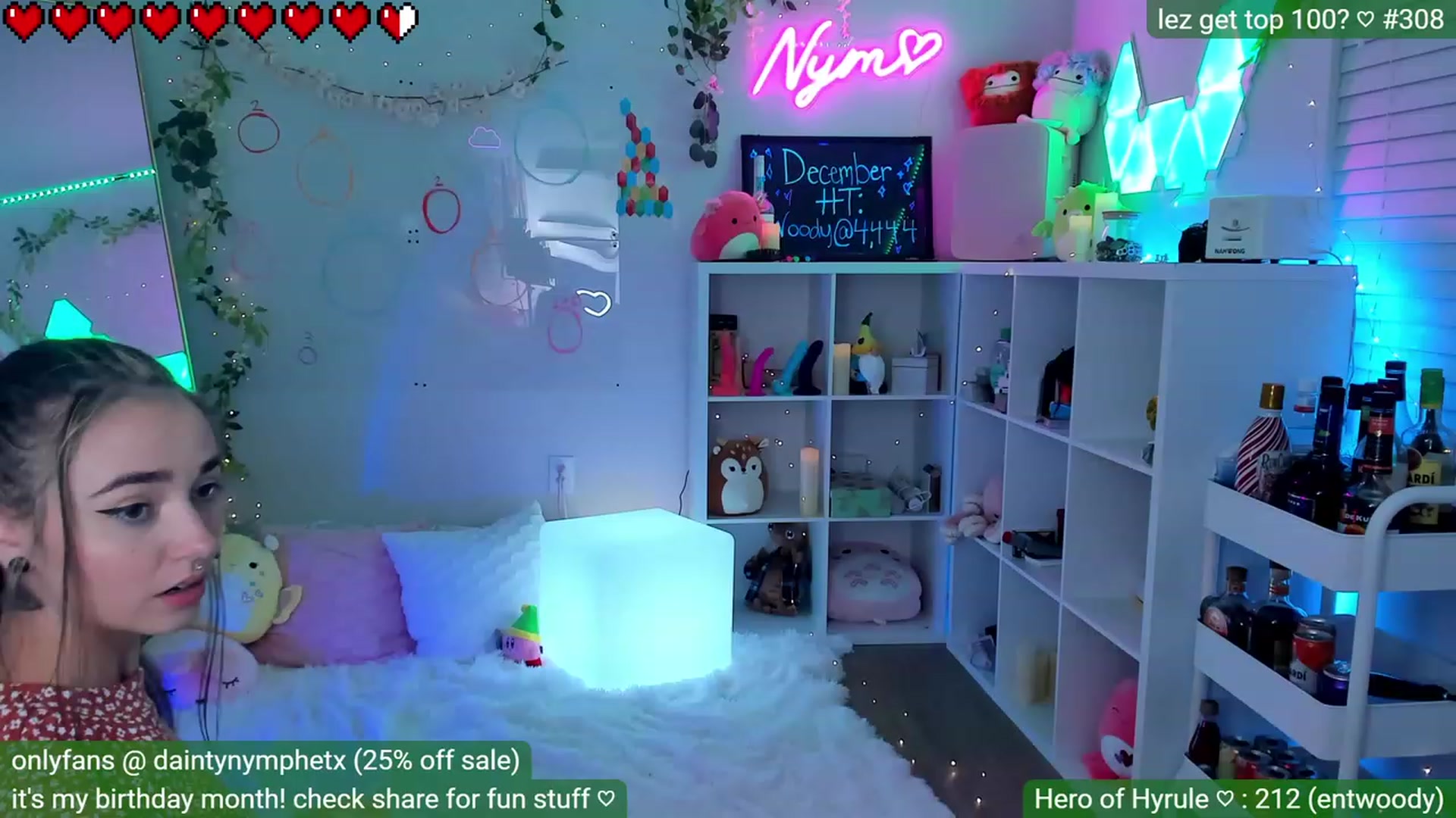 Gallery image thumbnail from BirthdayNym's myfreecams stream on, 12/10/2022, 05:15 image 2 of 20