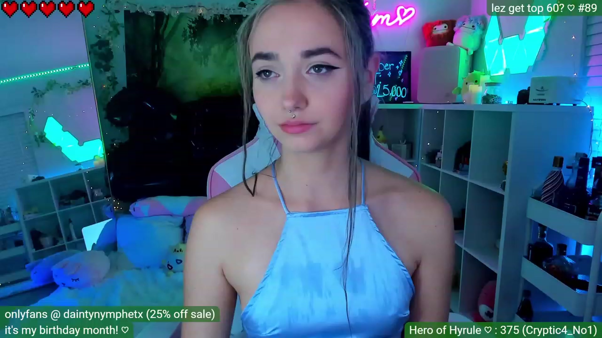 Gallery image thumbnail from BirthdayNym's myfreecams stream on, 12/18/2022, 04:54 image 4 of 20