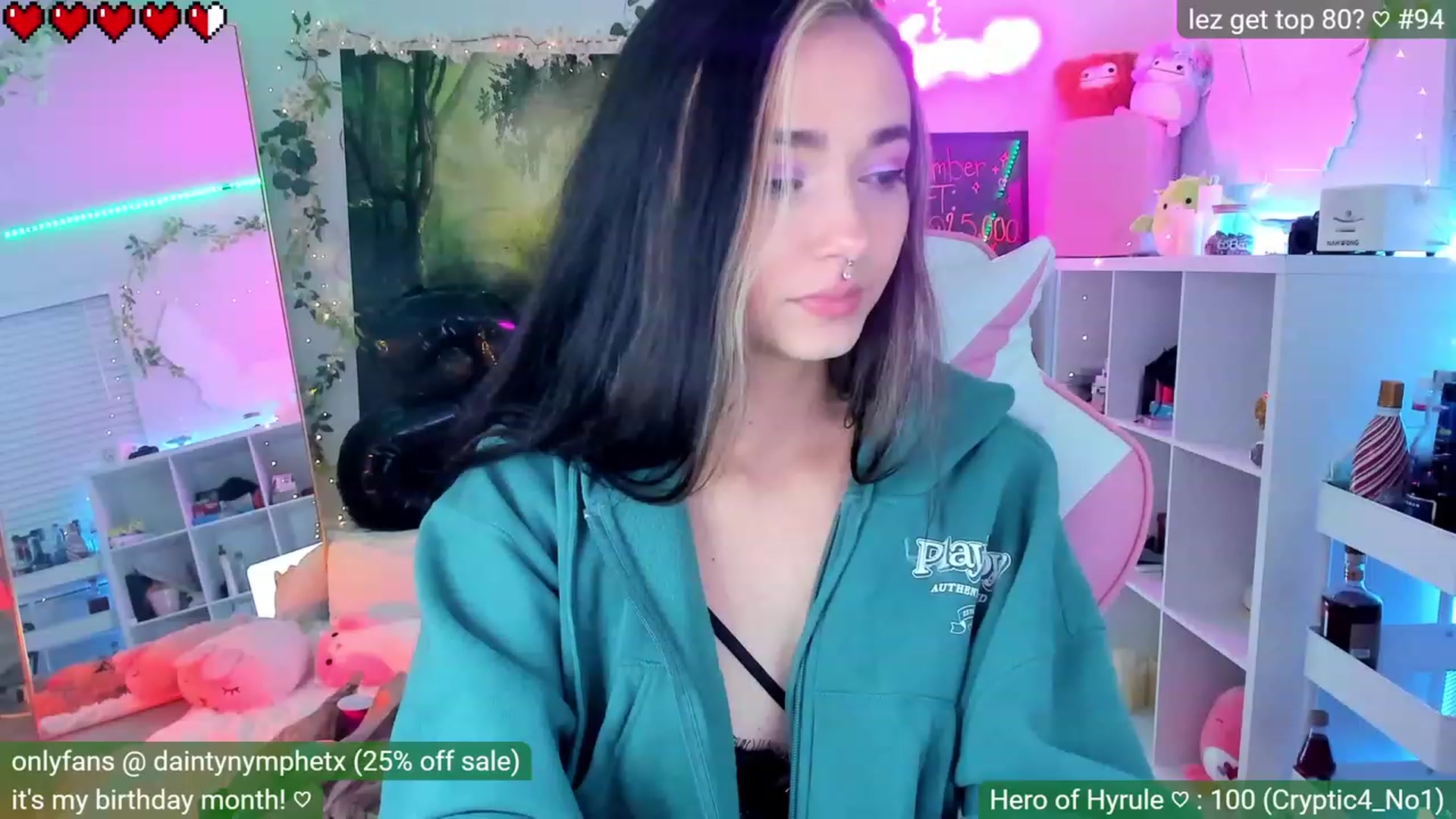 Gallery image thumbnail from BirthdayNym's myfreecams stream on, 12/19/2022, 04:35 image 4 of 20