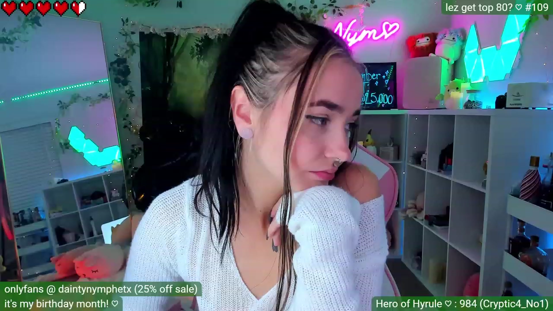 Gallery image thumbnail from BirthdayNym's myfreecams stream on, 12/22/2022, 04:51 image 16 of 20