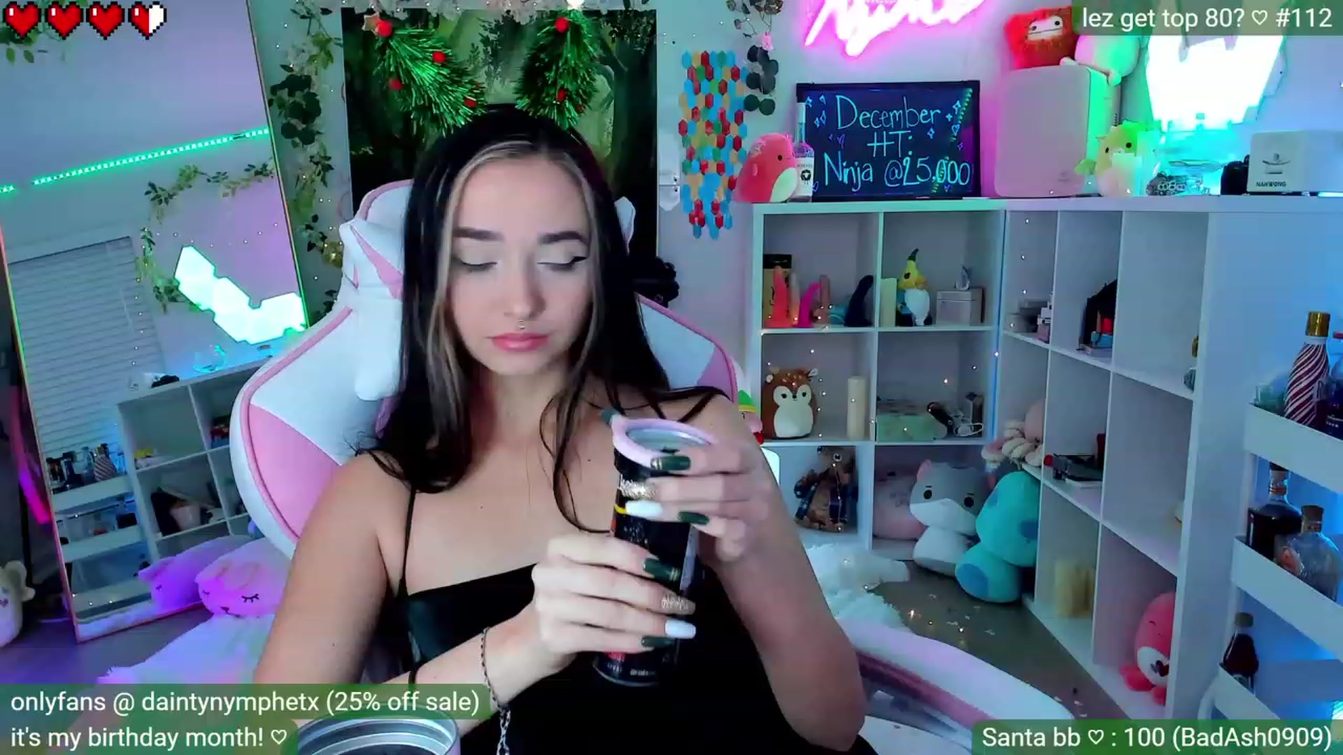 Gallery image thumbnail from BirthdayNym's myfreecams stream on, 12/26/2022, 05:22 image 4 of 20