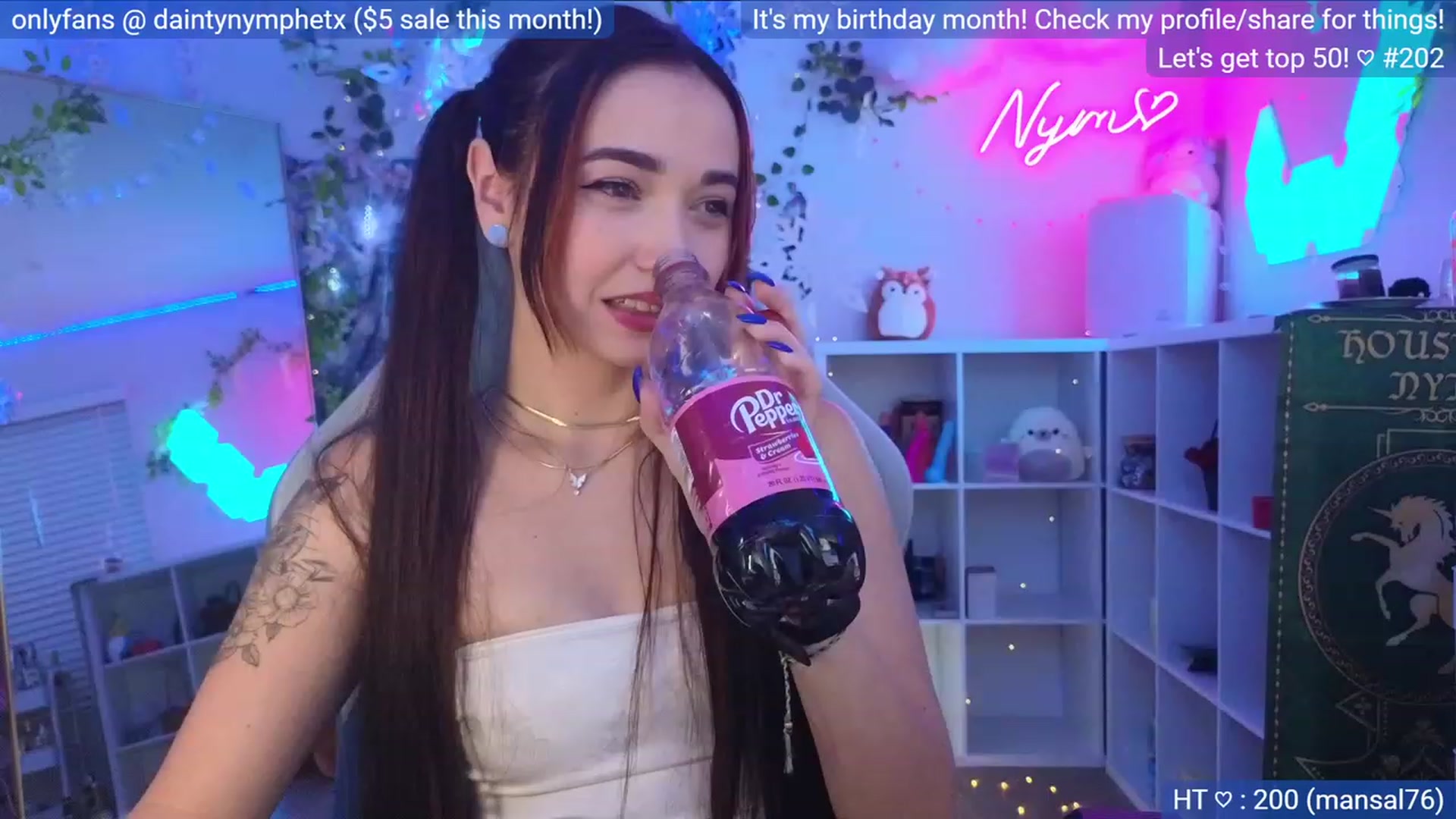 Gallery image thumbnail from BirthdayNym's myfreecams stream on, 12/03/2023, 06:12 image 7 of 20