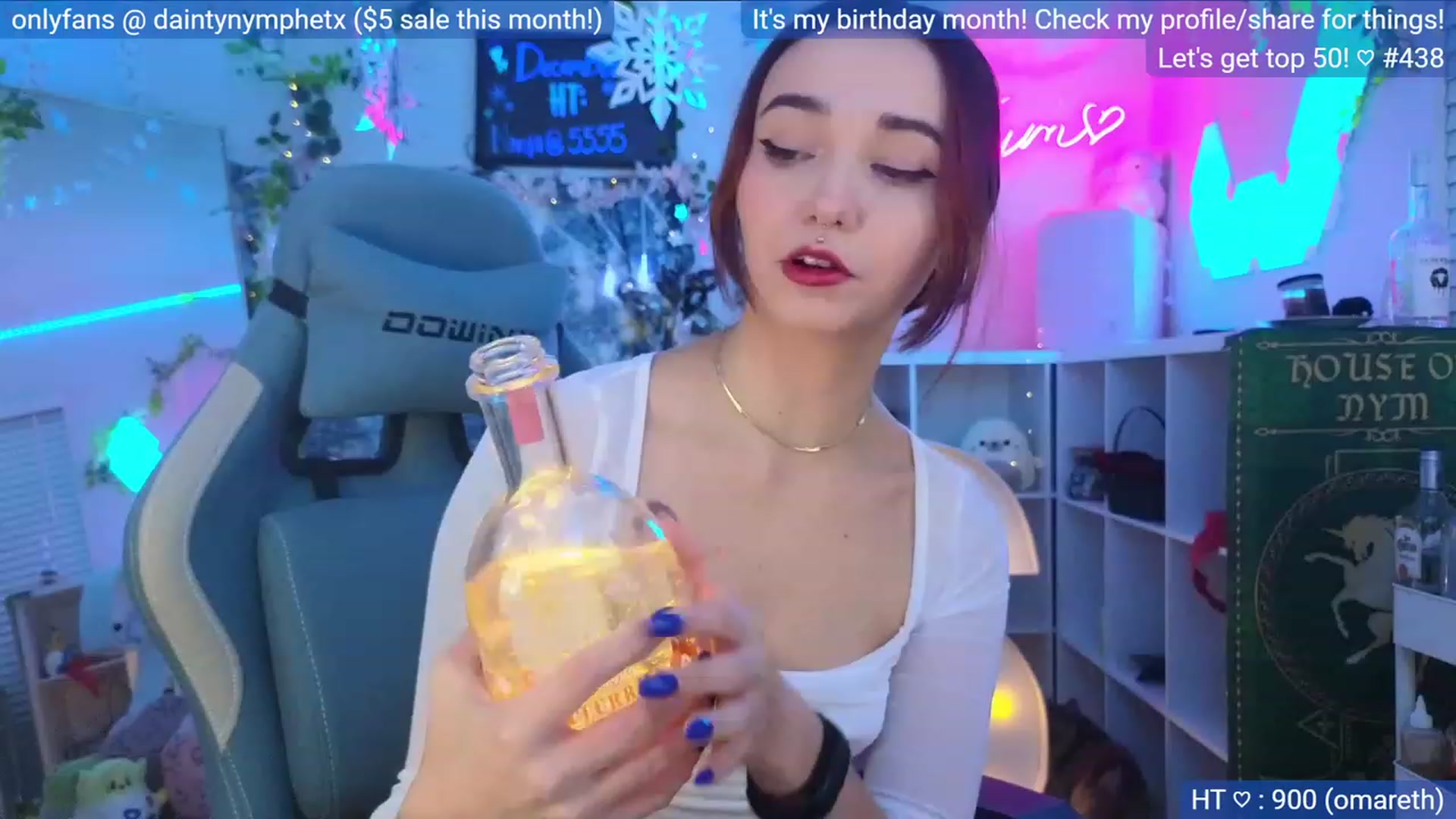Gallery image thumbnail from BirthdayNym's myfreecams stream on, 12/07/2023, 04:05 image 1 of 20