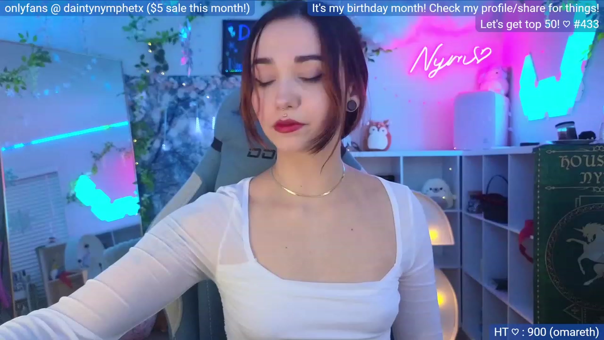Gallery image thumbnail from BirthdayNym's myfreecams stream on, 12/07/2023, 04:05 image 4 of 20
