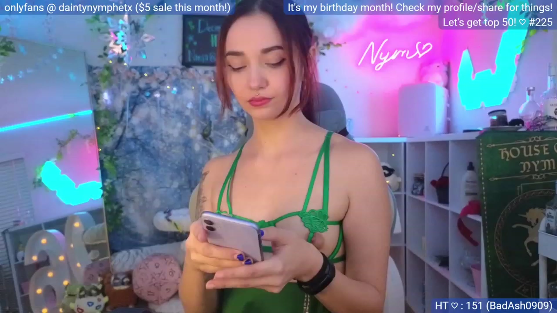 Gallery image thumbnail from BirthdayNym's myfreecams stream on, 12/21/2023, 04:06 image 19 of 20