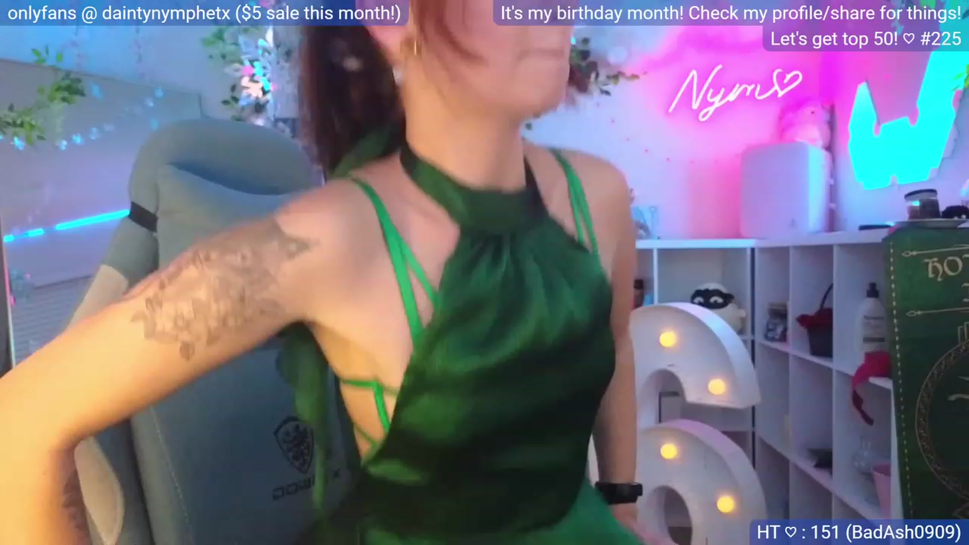 Gallery image thumbnail from BirthdayNym's myfreecams stream on, 12/21/2023, 04:06 image 11 of 20