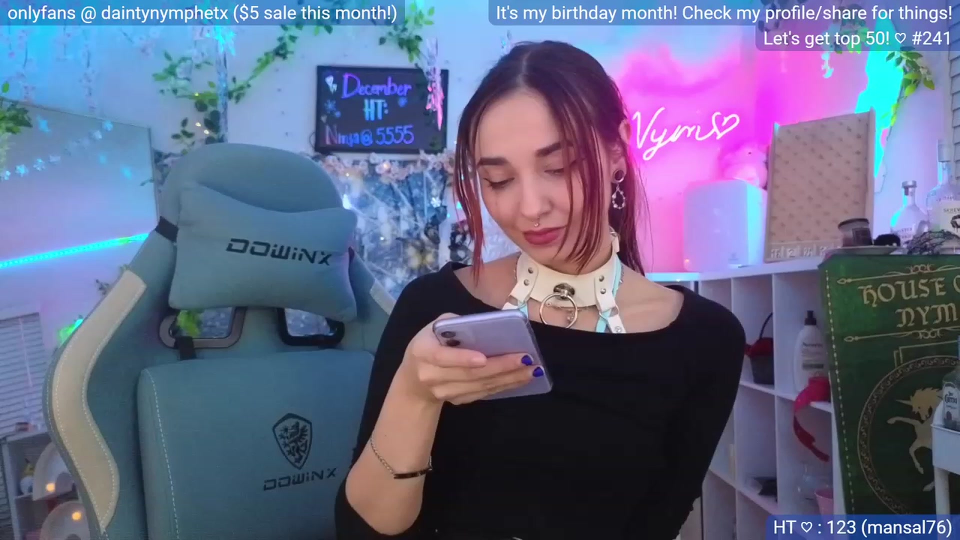 Gallery image thumbnail from BirthdayNym's myfreecams stream on, 12/22/2023, 04:53 image 4 of 20