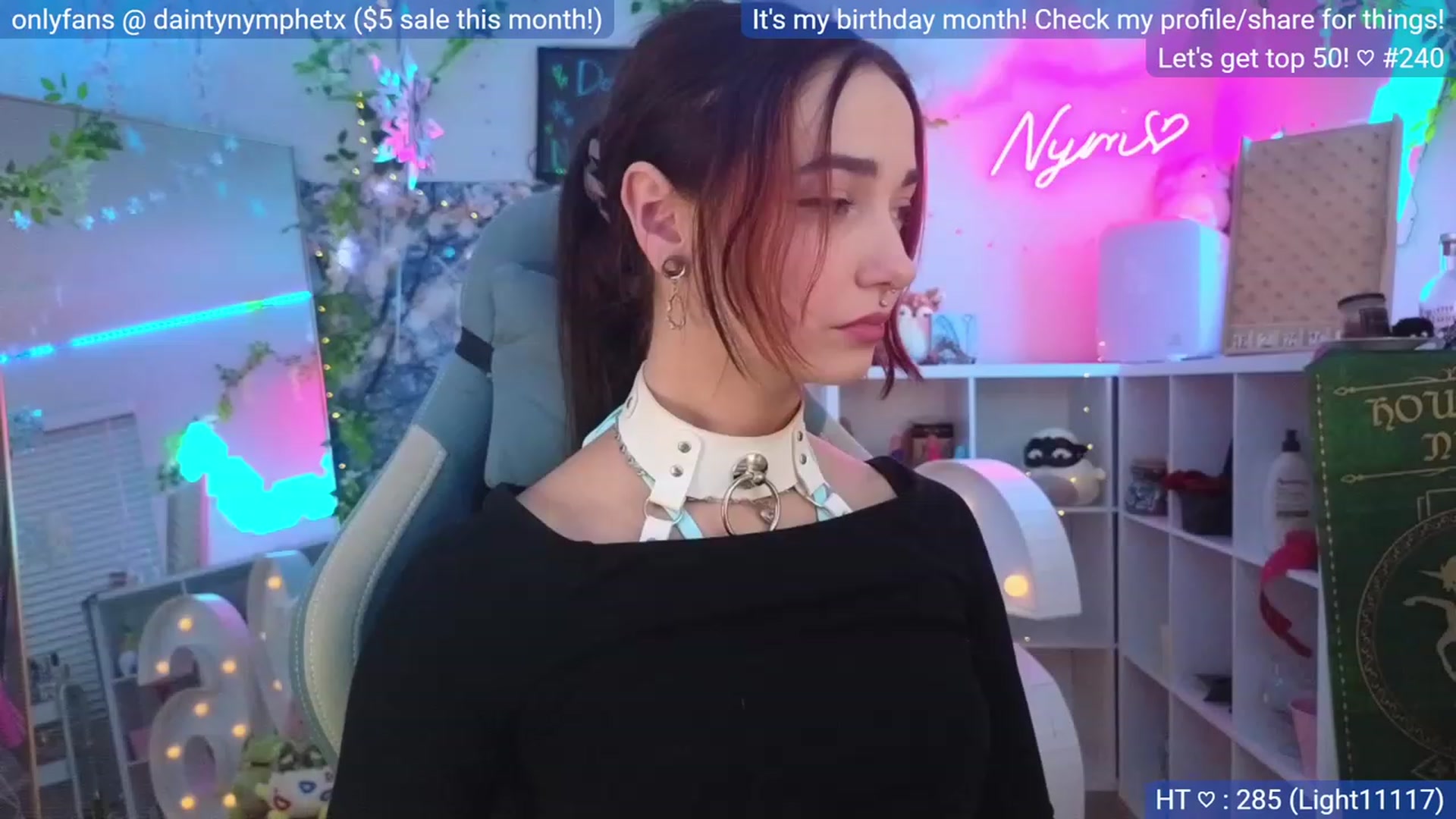 Gallery image thumbnail from BirthdayNym's myfreecams stream on, 12/22/2023, 04:53 image 17 of 20
