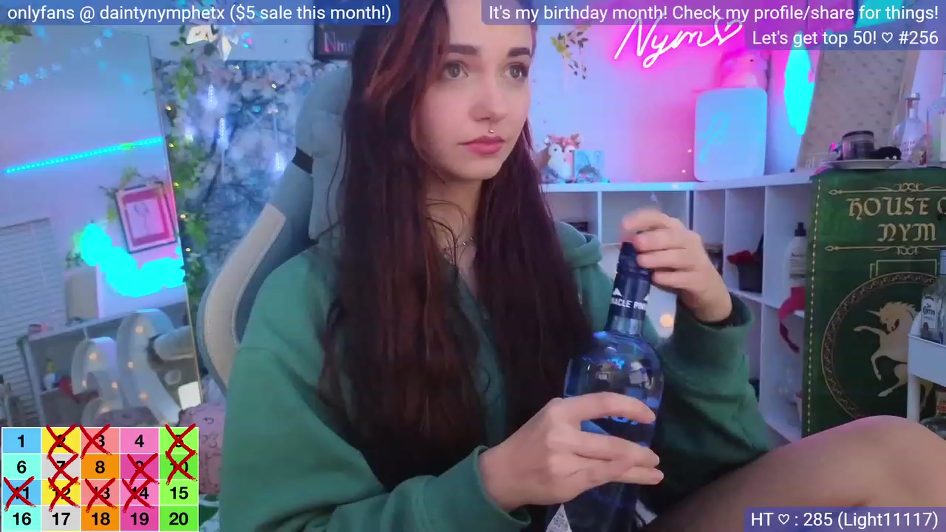 Gallery image thumbnail from BirthdayNym's myfreecams stream on, 12/28/2023, 04:12 image 3 of 20
