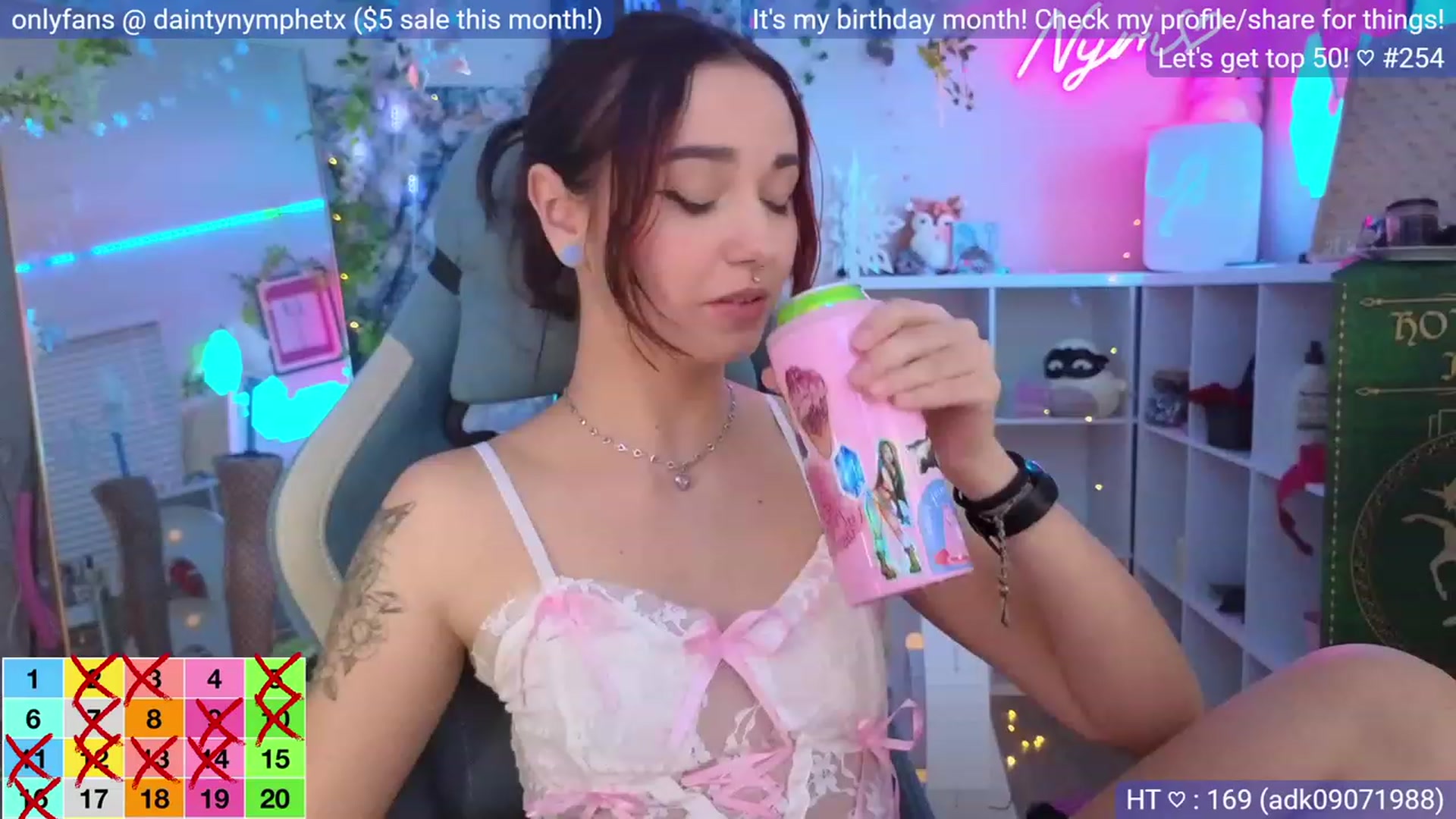 Gallery image thumbnail from BirthdayNym's myfreecams stream on, 12/29/2023, 05:37 image 7 of 20