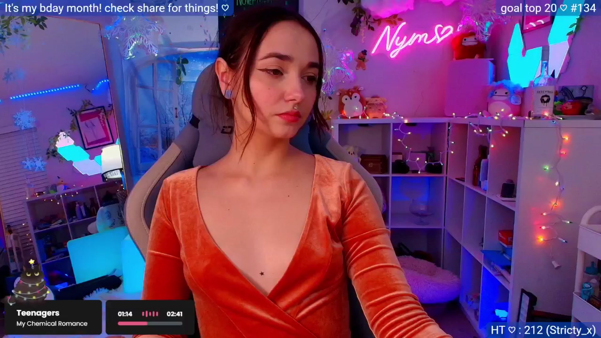 Gallery image thumbnail from BirthdayNym's myfreecams stream on, 12/01/2025, 09:06 image 9 of 20