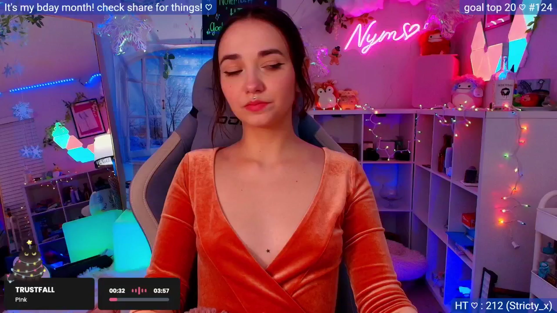 Gallery image thumbnail from BirthdayNym's myfreecams stream on, 12/01/2025, 09:06 image 3 of 20