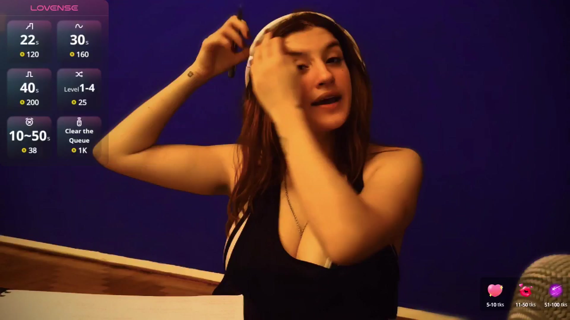 Gallery image thumbnail from BirthdayPanda's myfreecams stream on, 04/21/2025, 05:34 image 12 of 20