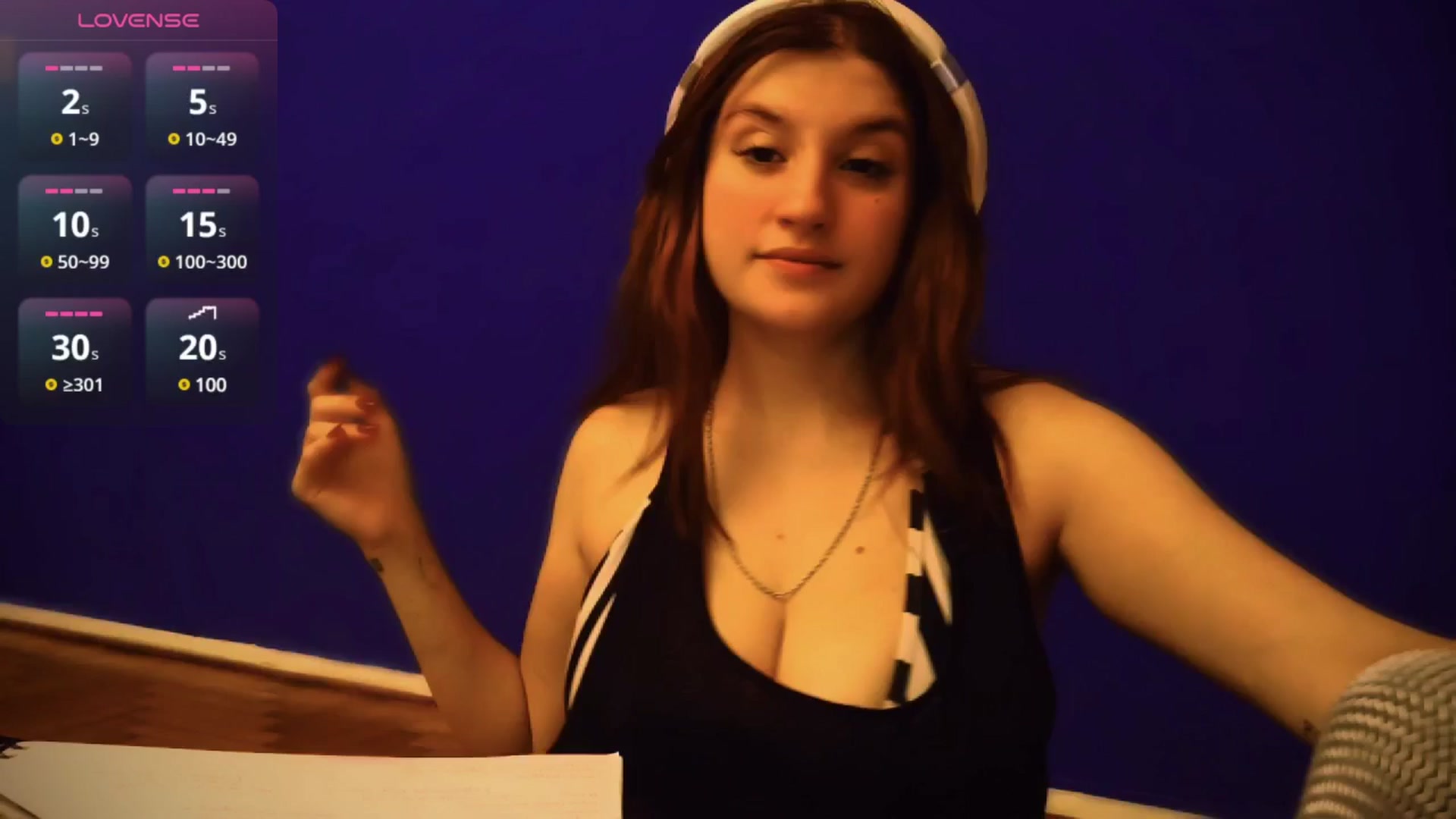 Gallery image thumbnail from BirthdayPanda's myfreecams stream on, 04/21/2025, 05:34 image 11 of 20