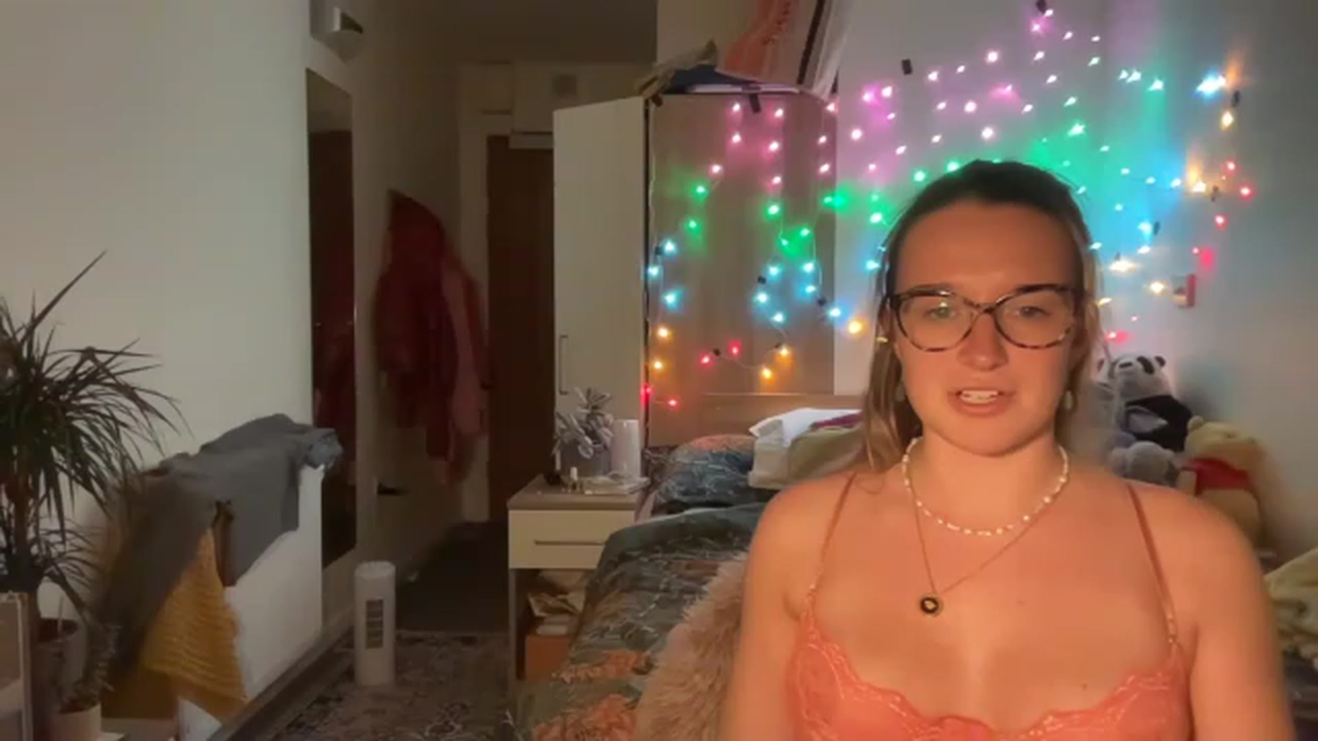Gallery image thumbnail from BirthdayRosie's myfreecams stream on, 05/03/2023, 21:42 image 11 of 20