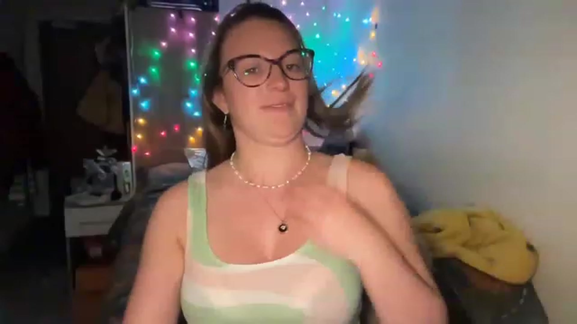 Gallery image thumbnail from BirthdayRosie's myfreecams stream on, 05/10/2023, 20:59 image 18 of 20