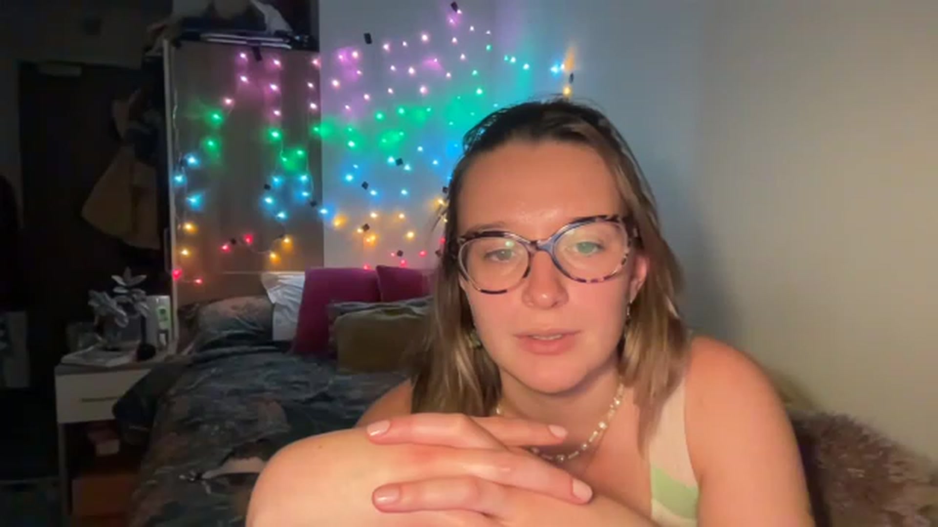 Gallery image thumbnail from BirthdayRosie's myfreecams stream on, 05/10/2023, 22:37 image 8 of 20