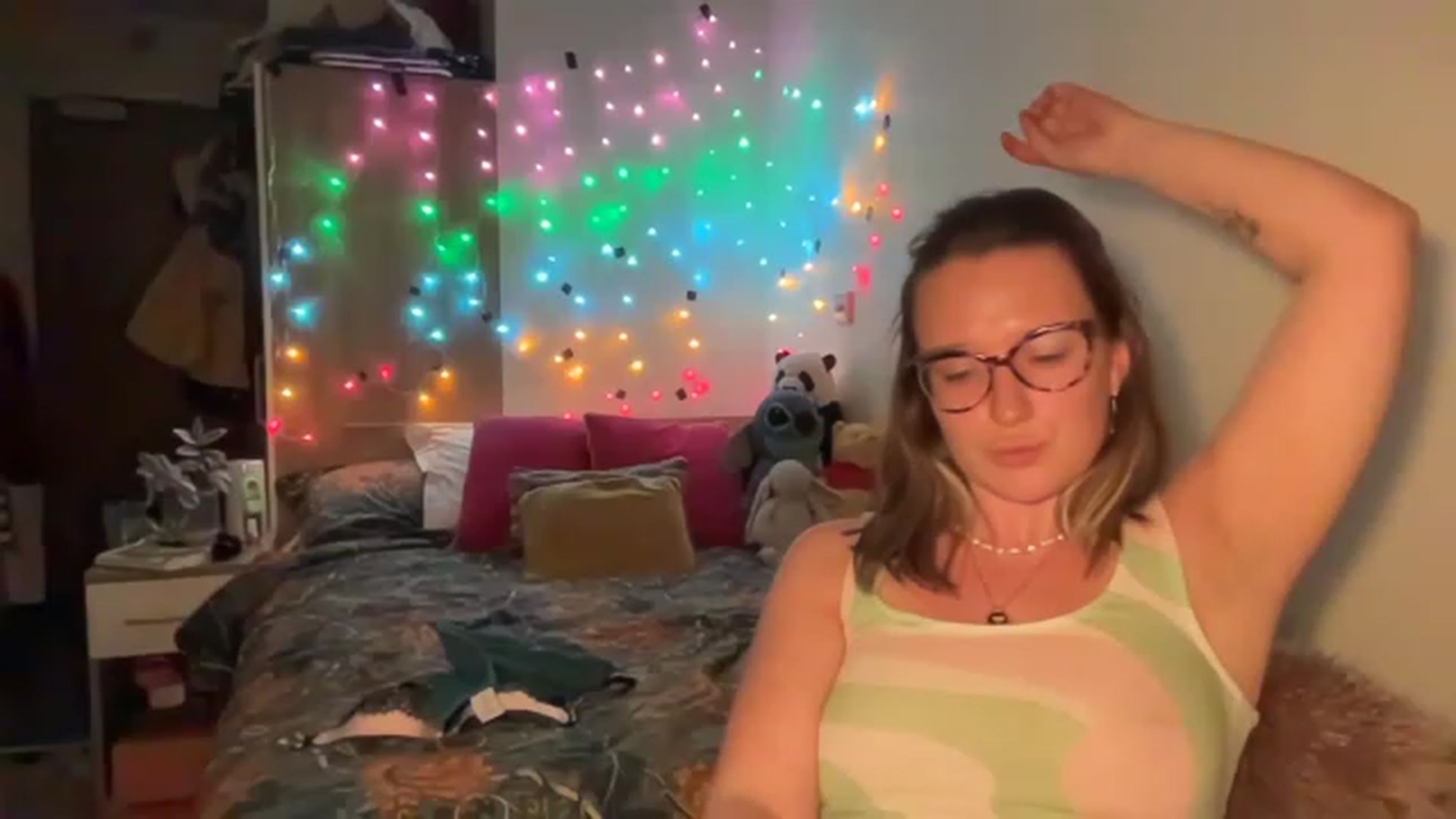 Gallery image thumbnail from BirthdayRosie's myfreecams stream on, 05/10/2023, 22:37 image 10 of 20