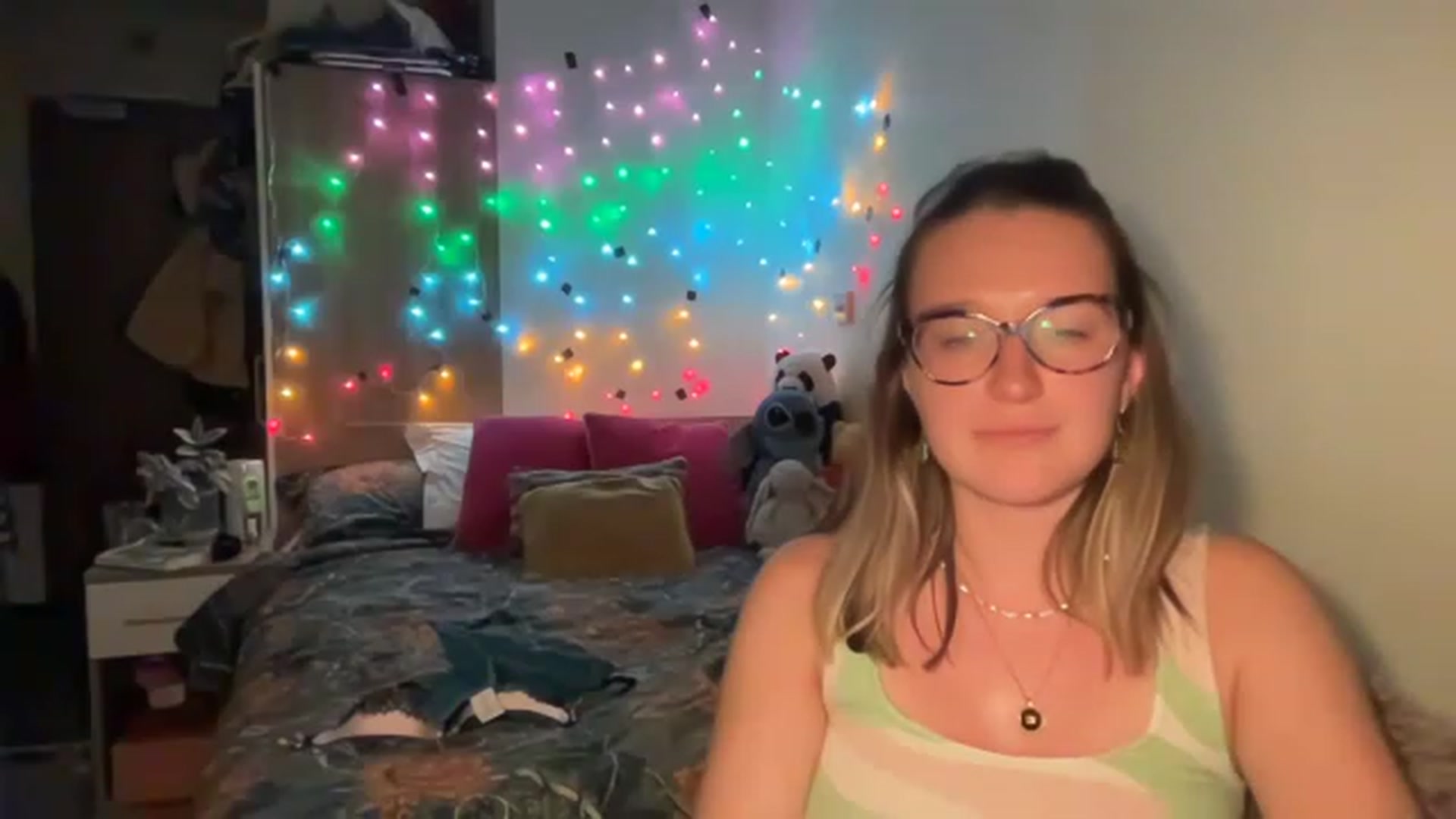 Gallery image thumbnail from BirthdayRosie's myfreecams stream on, 05/10/2023, 22:37 image 12 of 20