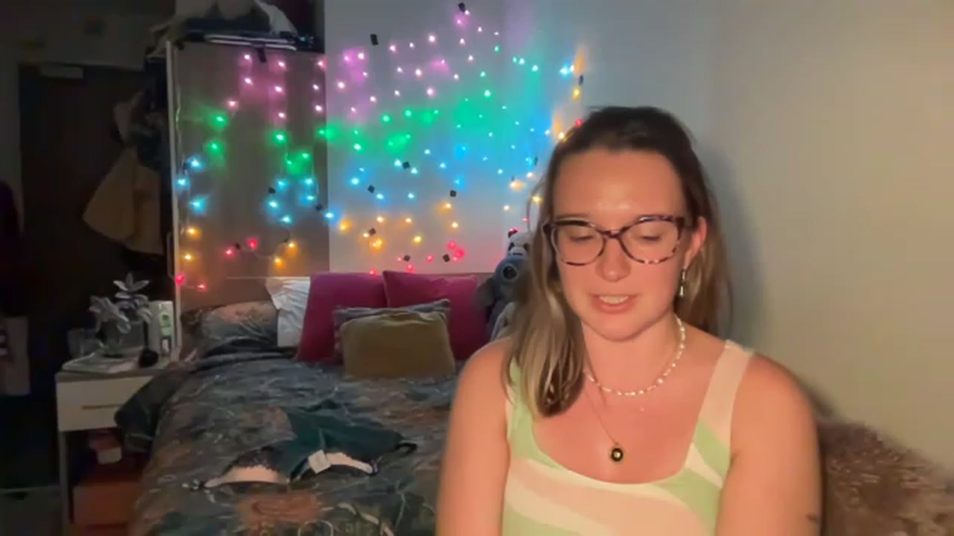 Gallery image thumbnail from BirthdayRosie's myfreecams stream on, 05/10/2023, 22:37 image 5 of 20