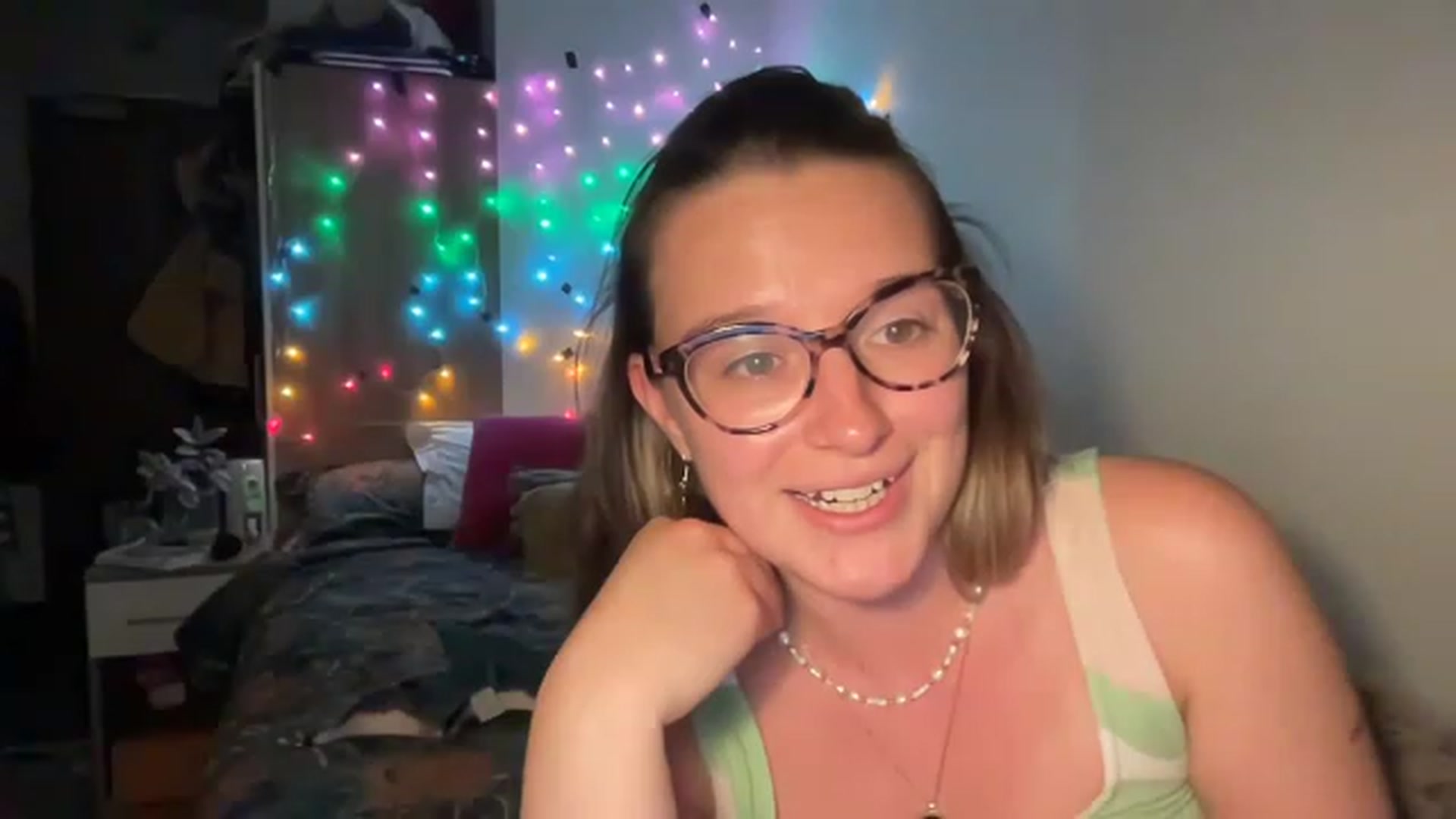 Gallery image thumbnail from BirthdayRosie's myfreecams stream on, 05/10/2023, 22:37 image 2 of 20