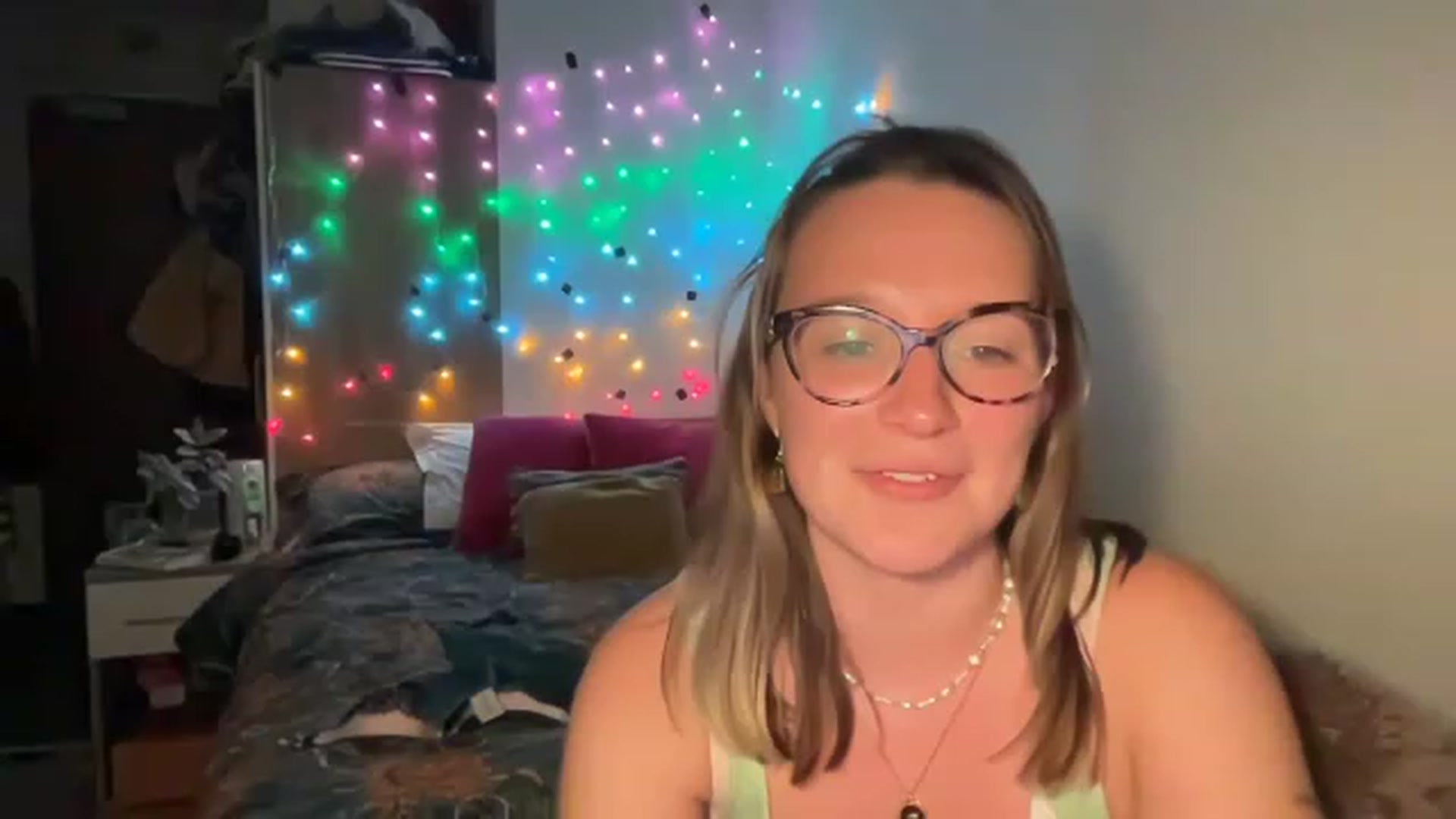 Gallery image thumbnail from BirthdayRosie's myfreecams stream on, 05/10/2023, 22:37 image 6 of 20