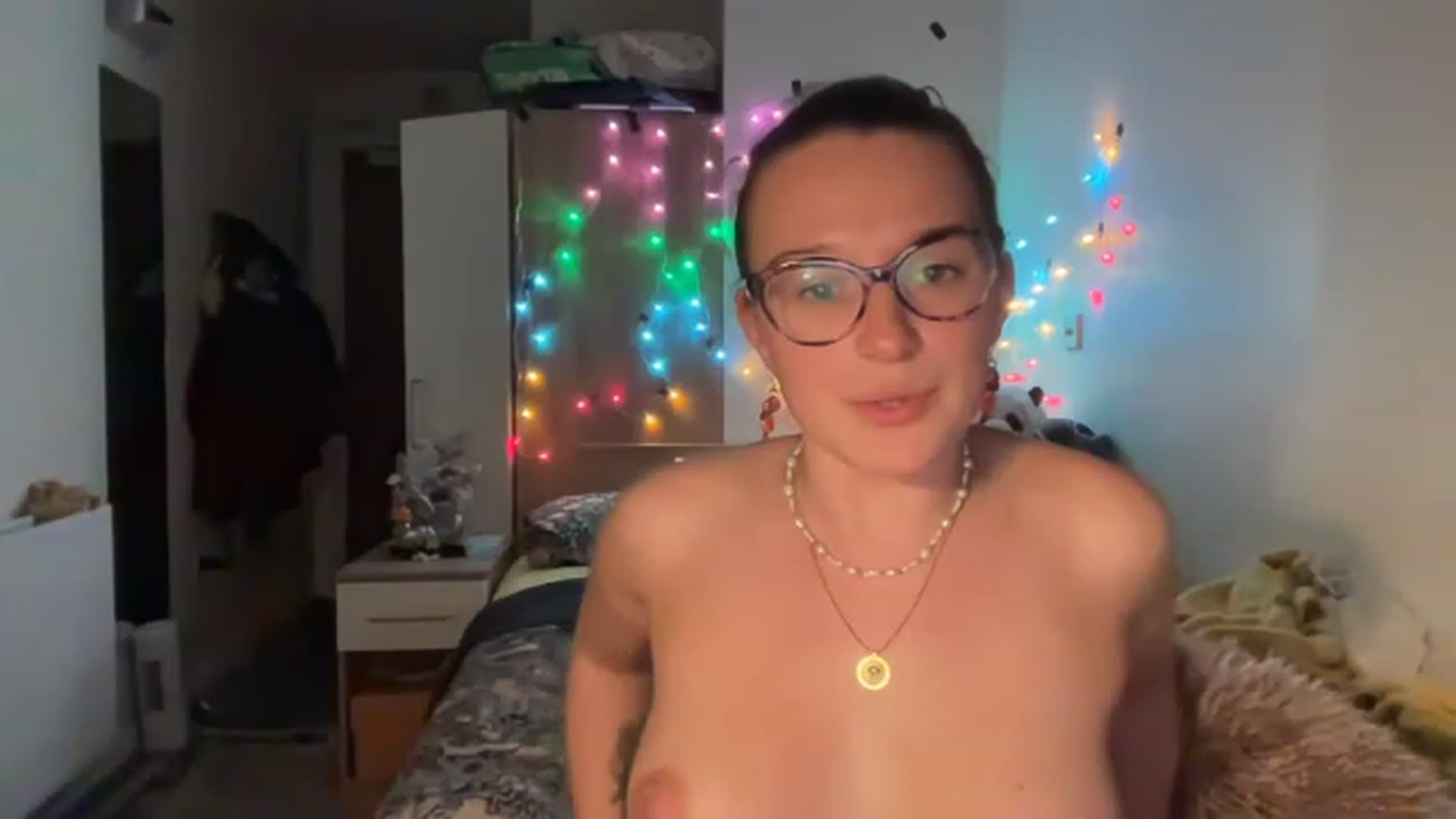 Gallery image thumbnail from BirthdayRosie's myfreecams stream on, 05/22/2023, 22:15 image 8 of 20