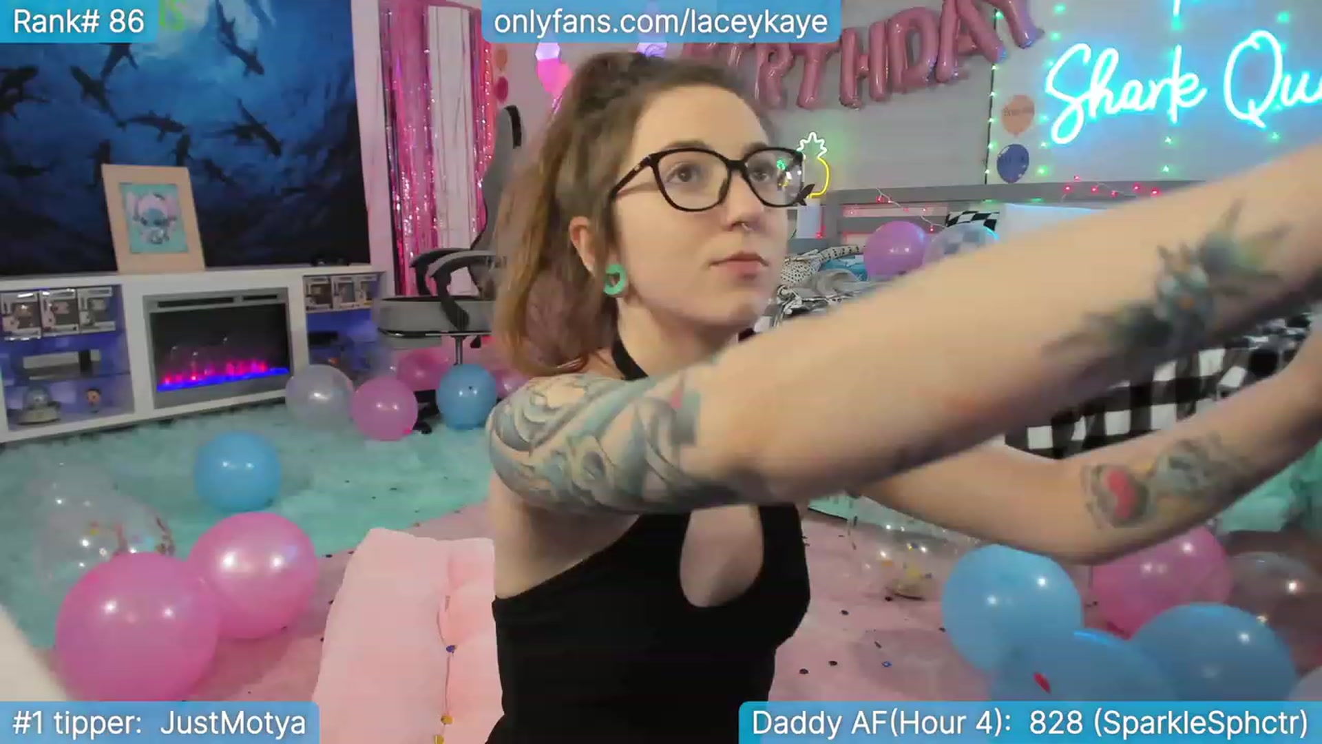 Gallery image thumbnail from BirthdayShark's myfreecams stream on, 09/09/2023, 08:01 image 7 of 20