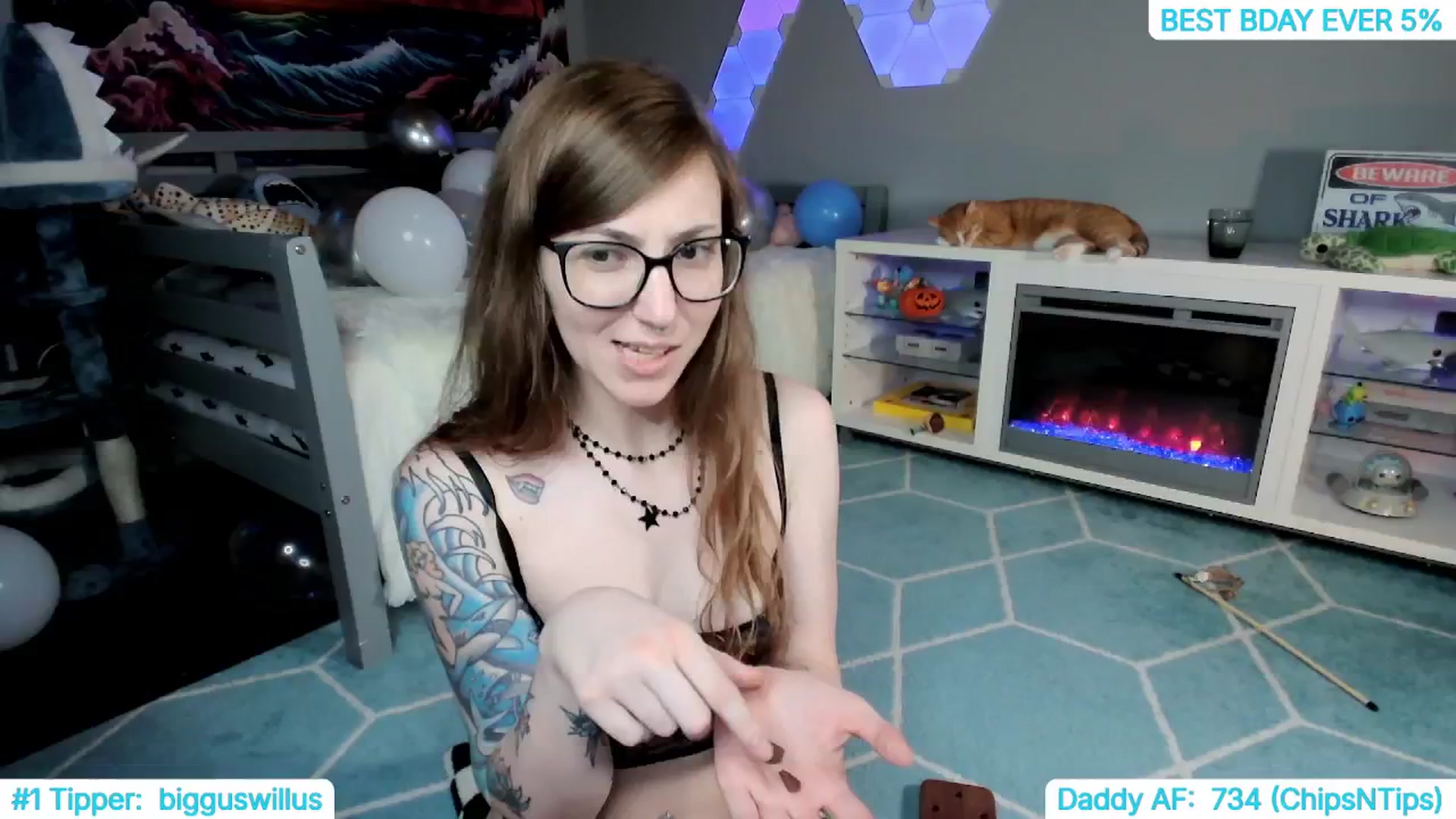 Gallery image thumbnail from BirthdayShark's myfreecams stream on, 09/07/2024, 07:07 image 9 of 20