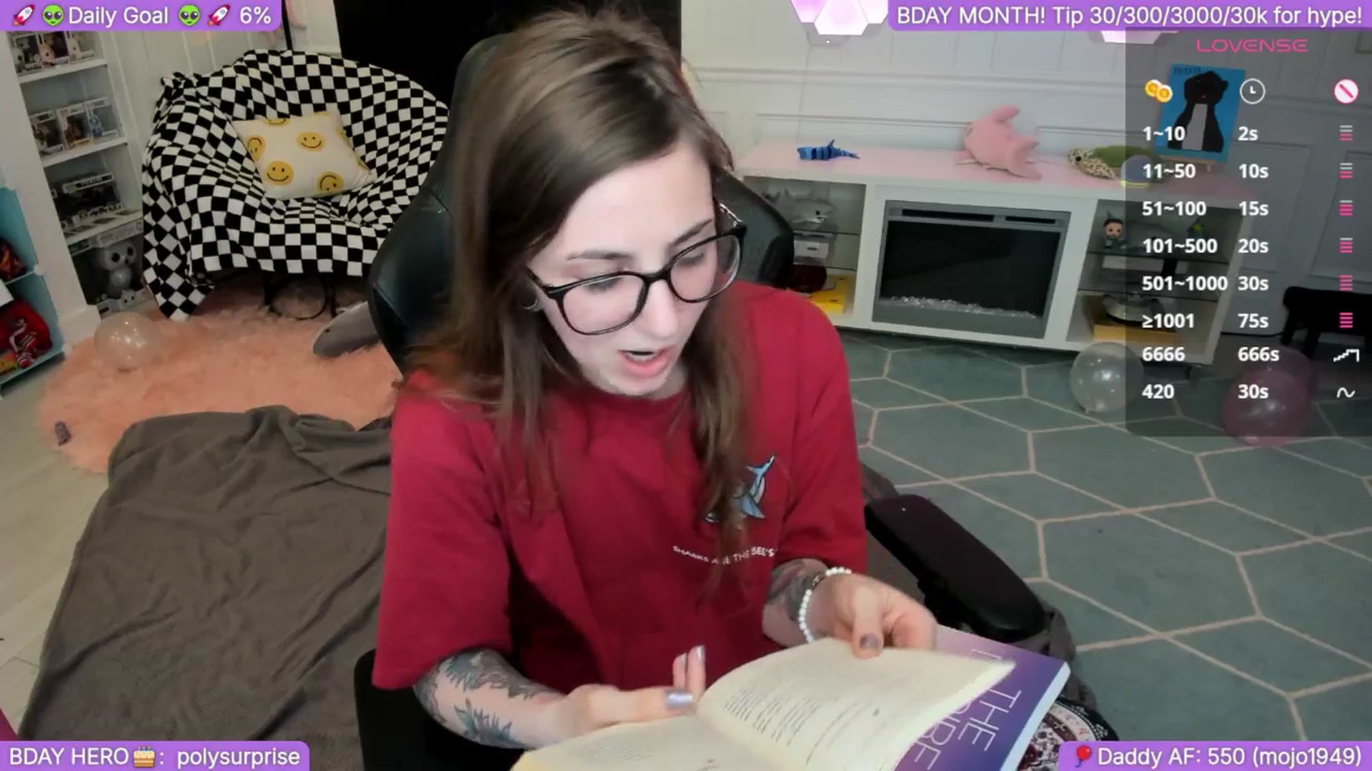 Gallery image thumbnail from BirthdayShark's myfreecams stream on, 09/10/2025, 01:19 image 11 of 20