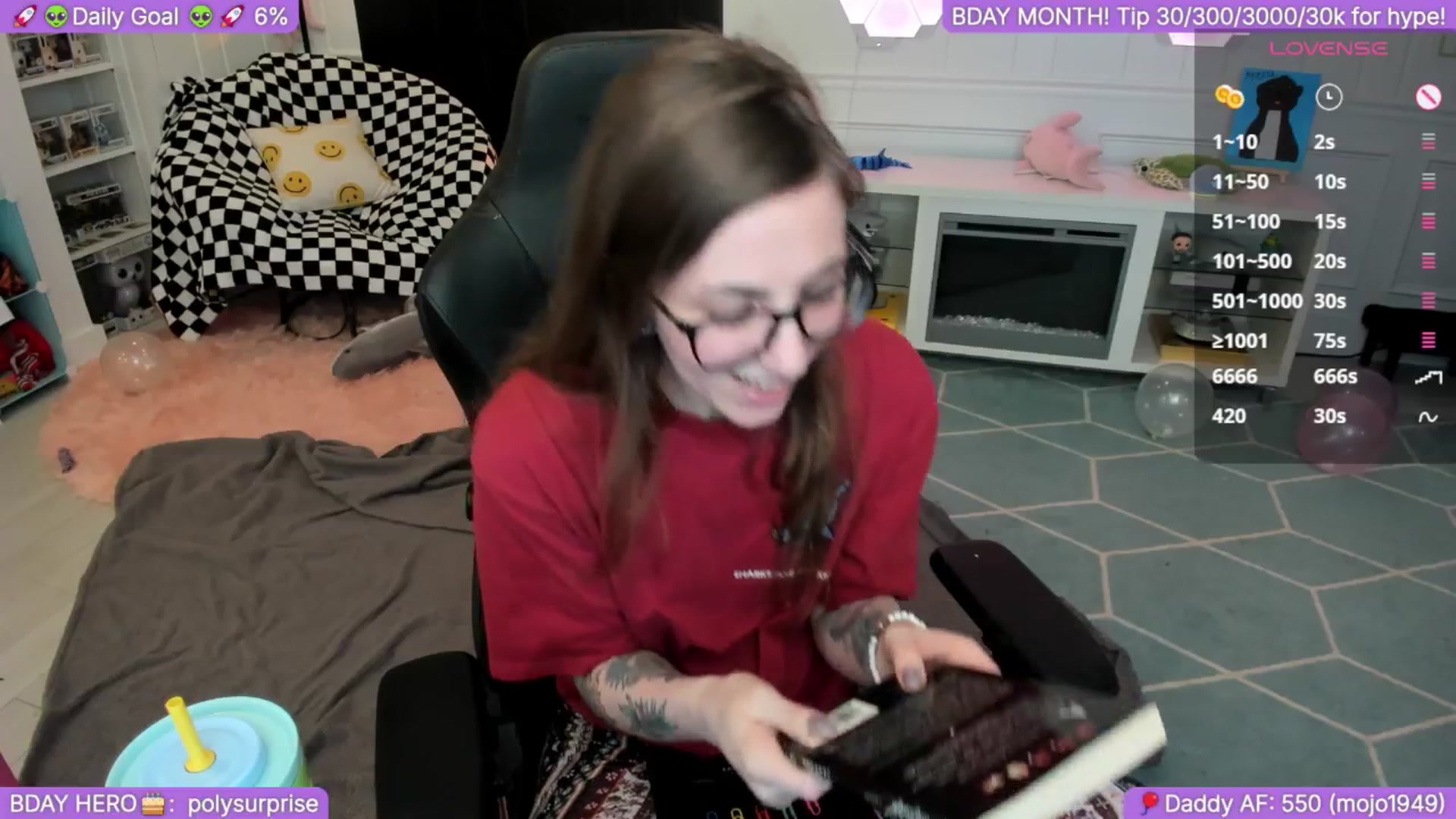 Gallery image thumbnail from BirthdayShark's myfreecams stream on, 09/10/2025, 01:19 image 10 of 20
