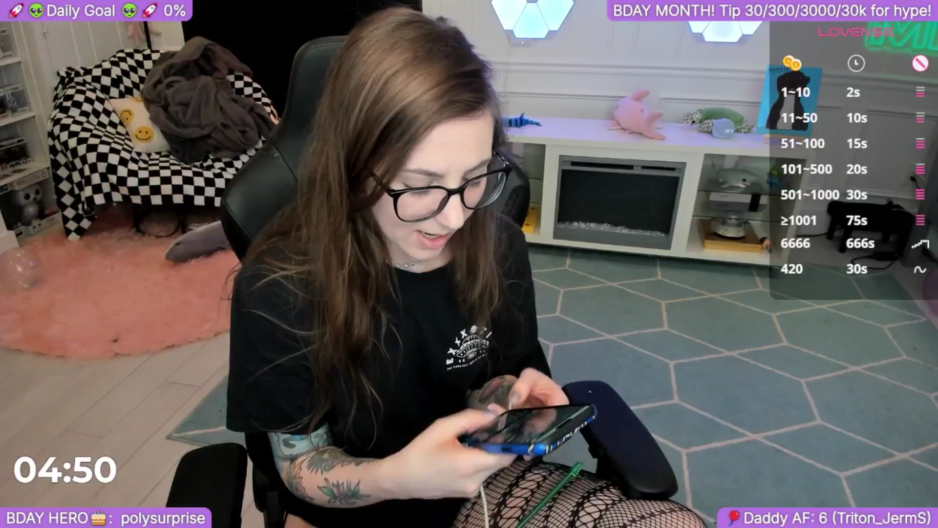 Gallery image thumbnail from BirthdayShark's myfreecams stream on, 09/12/2025, 02:18 image 17 of 20