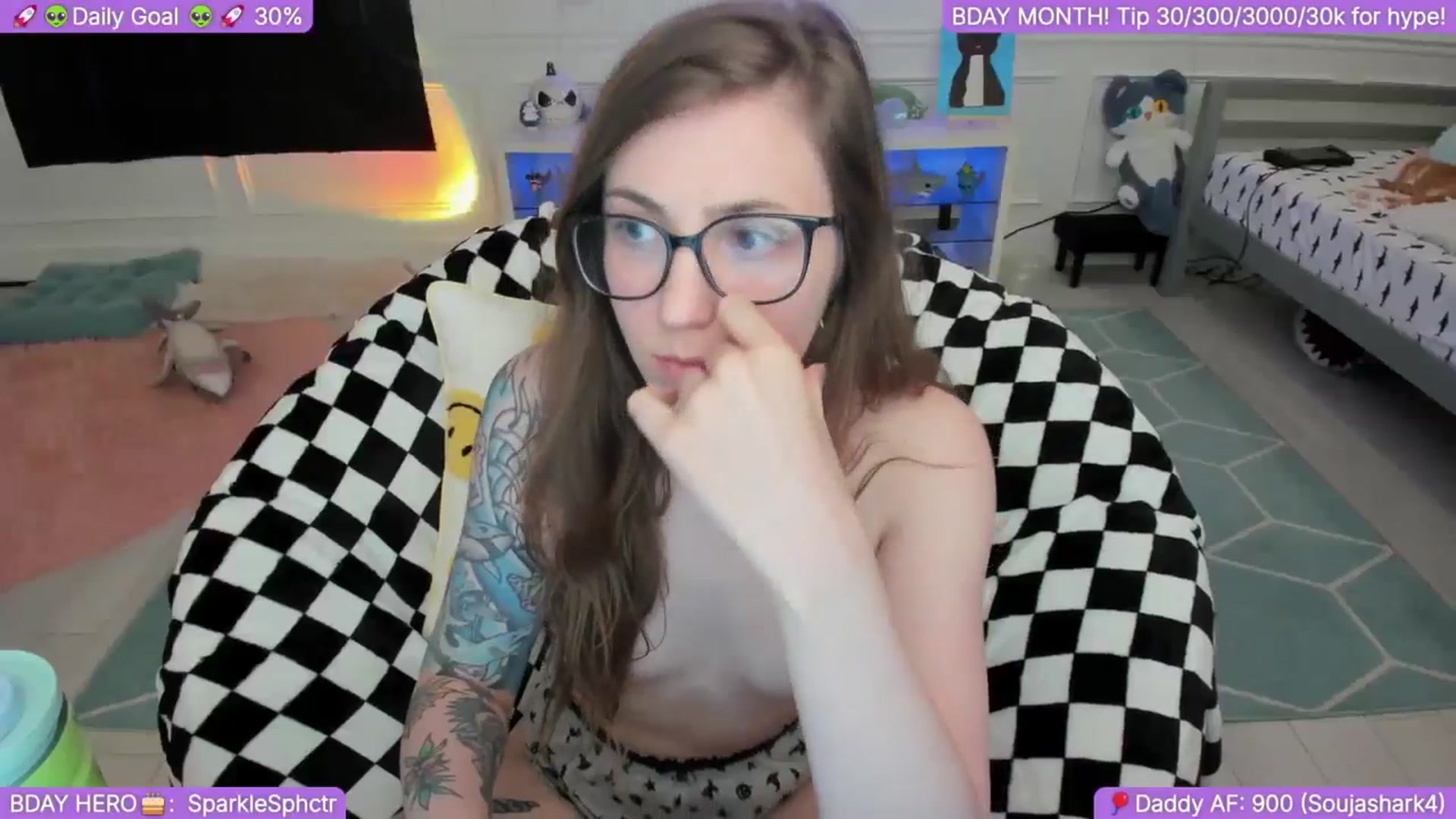 Gallery image thumbnail from BirthdayShark's myfreecams stream on, 09/17/2025, 05:05 image 17 of 20
