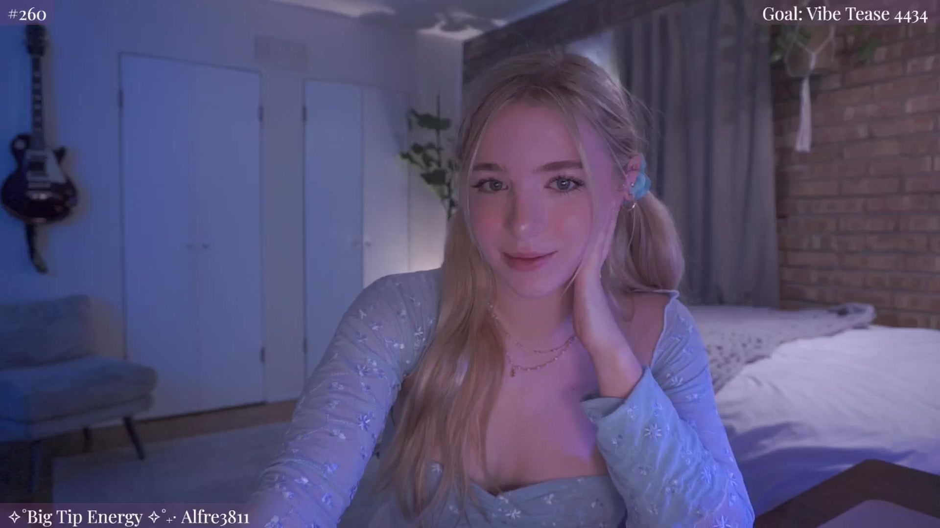 Gallery image thumbnail from BirthdaySky's myfreecams stream on, 05/14/2024, 22:16 image 4 of 20