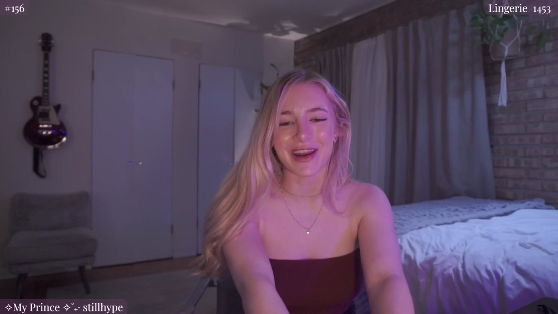 Gallery image thumbnail from BirthdaySky's myfreecams stream on, 05/25/2024, 07:13 image 7 of 20