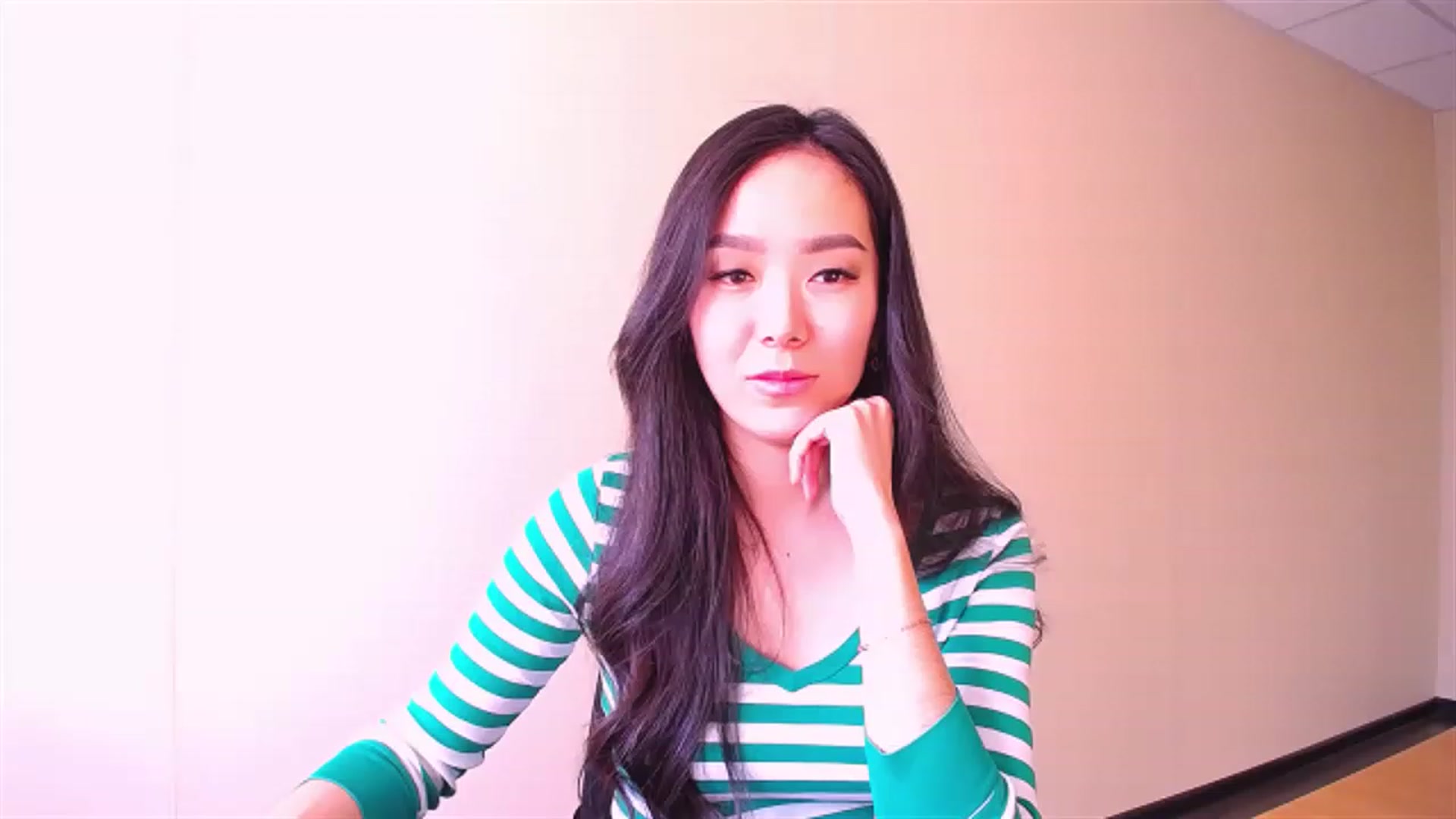 Gallery image thumbnail from BirthdaySmile's myfreecams stream on, 03/21/2023, 04:56 image 17 of 20