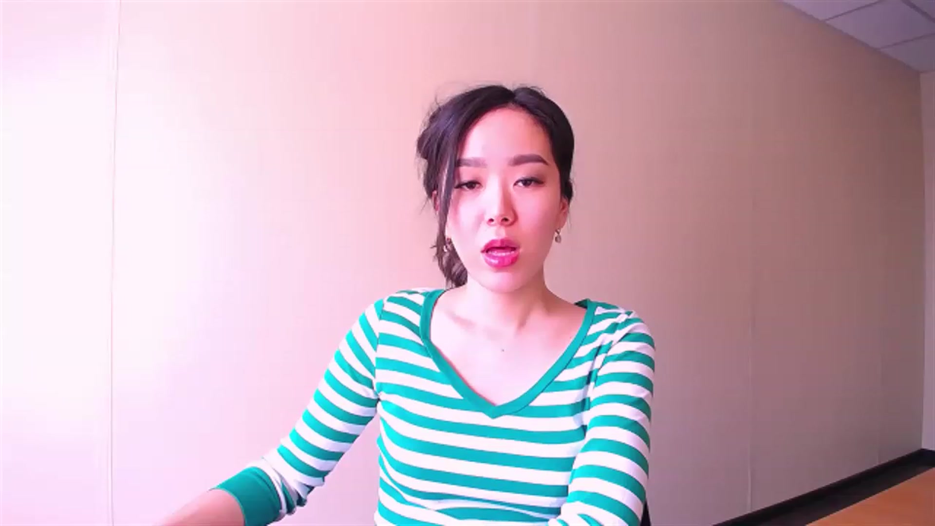 Gallery image thumbnail from BirthdaySmile's myfreecams stream on, 03/21/2023, 05:55 image 3 of 20