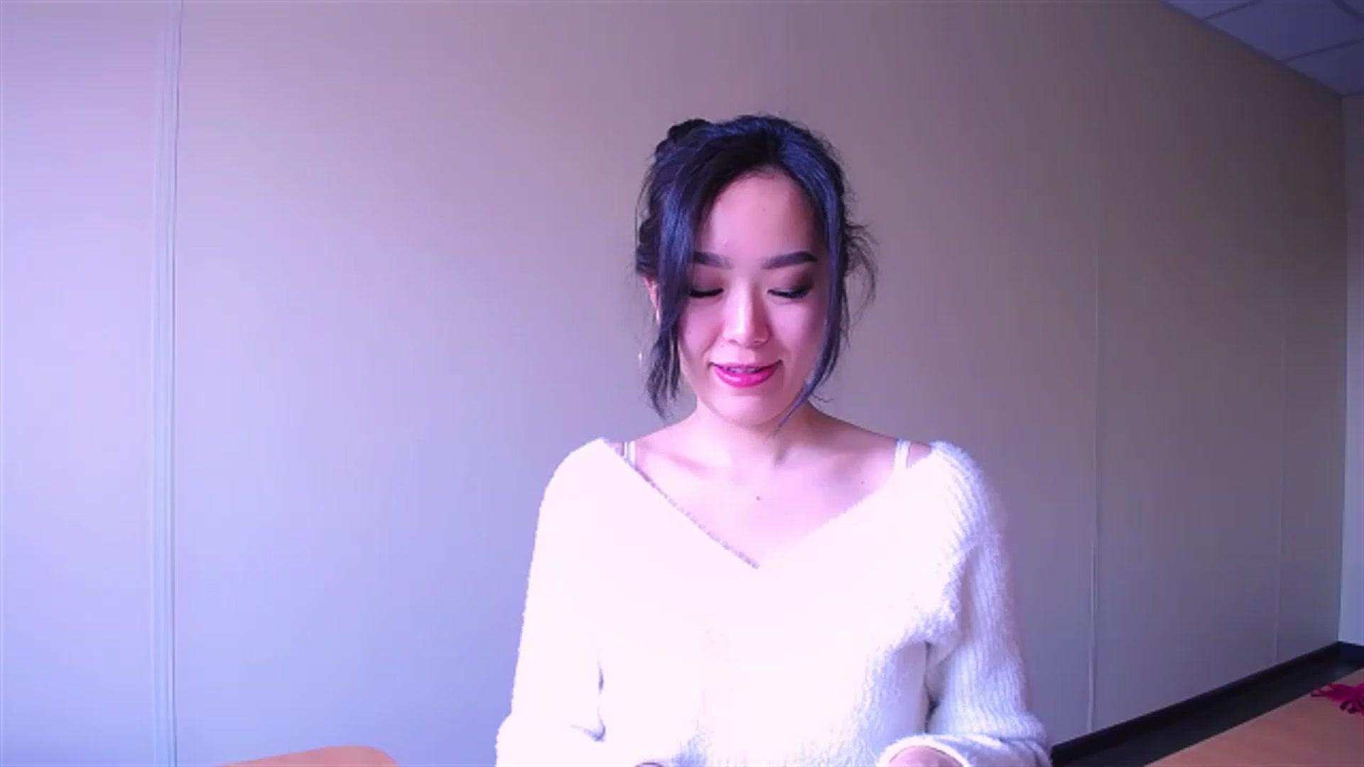 Gallery image thumbnail from BirthdaySmile's myfreecams stream on, 03/22/2023, 04:31 image 5 of 20