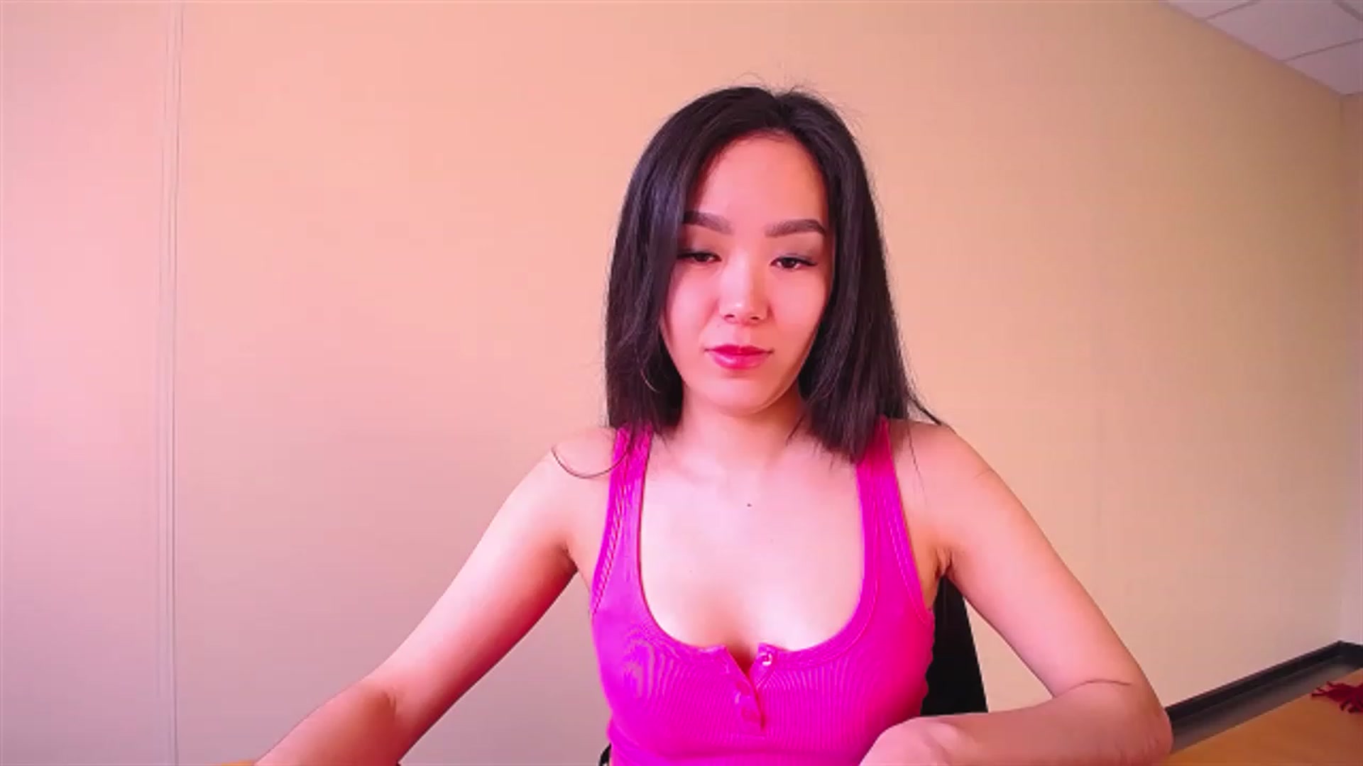 Gallery image thumbnail from BirthdaySmile's myfreecams stream on, 03/22/2023, 04:31 image 14 of 20