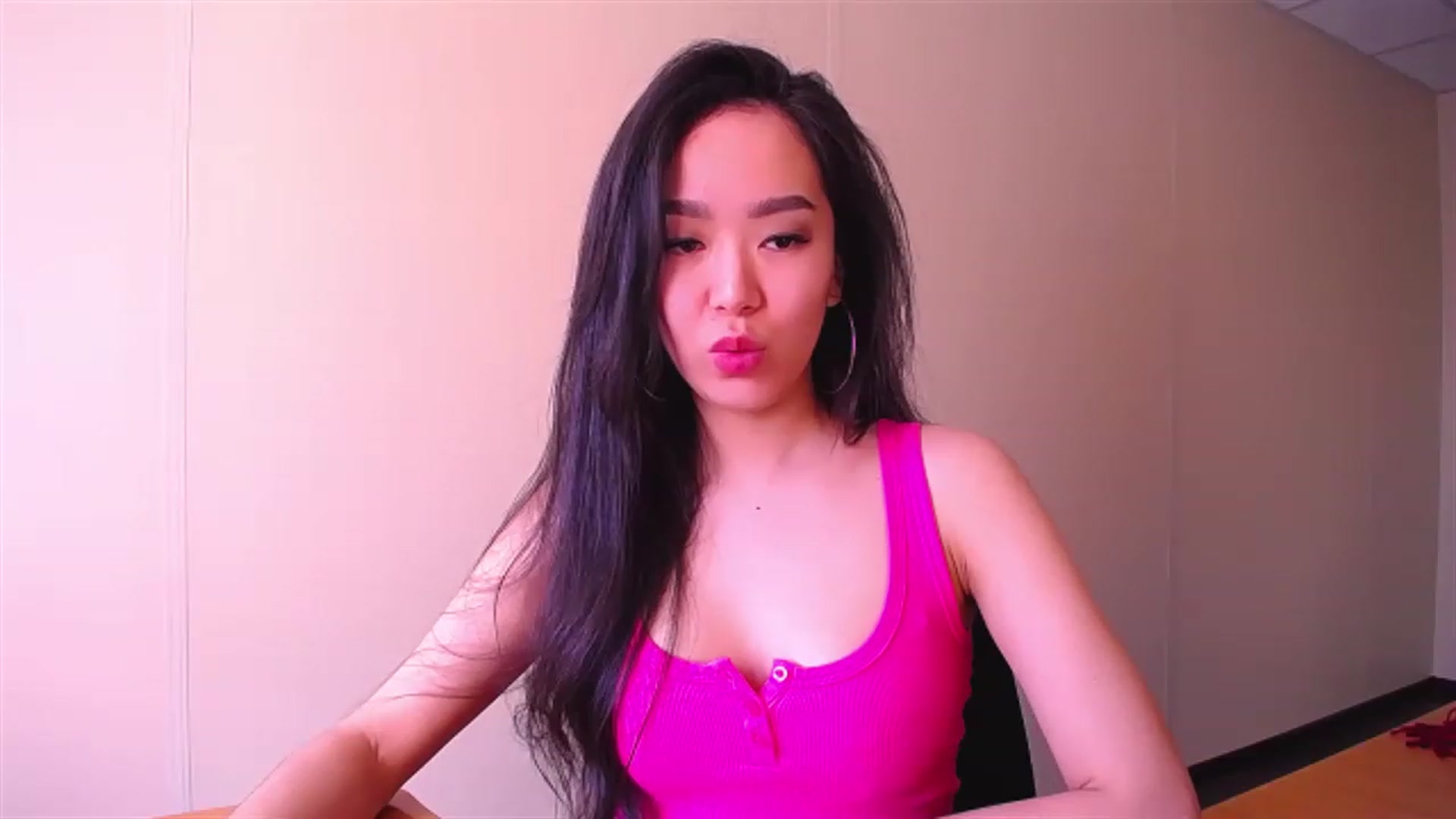 Gallery image thumbnail from BirthdaySmile's myfreecams stream on, 03/22/2023, 05:45 image 15 of 20