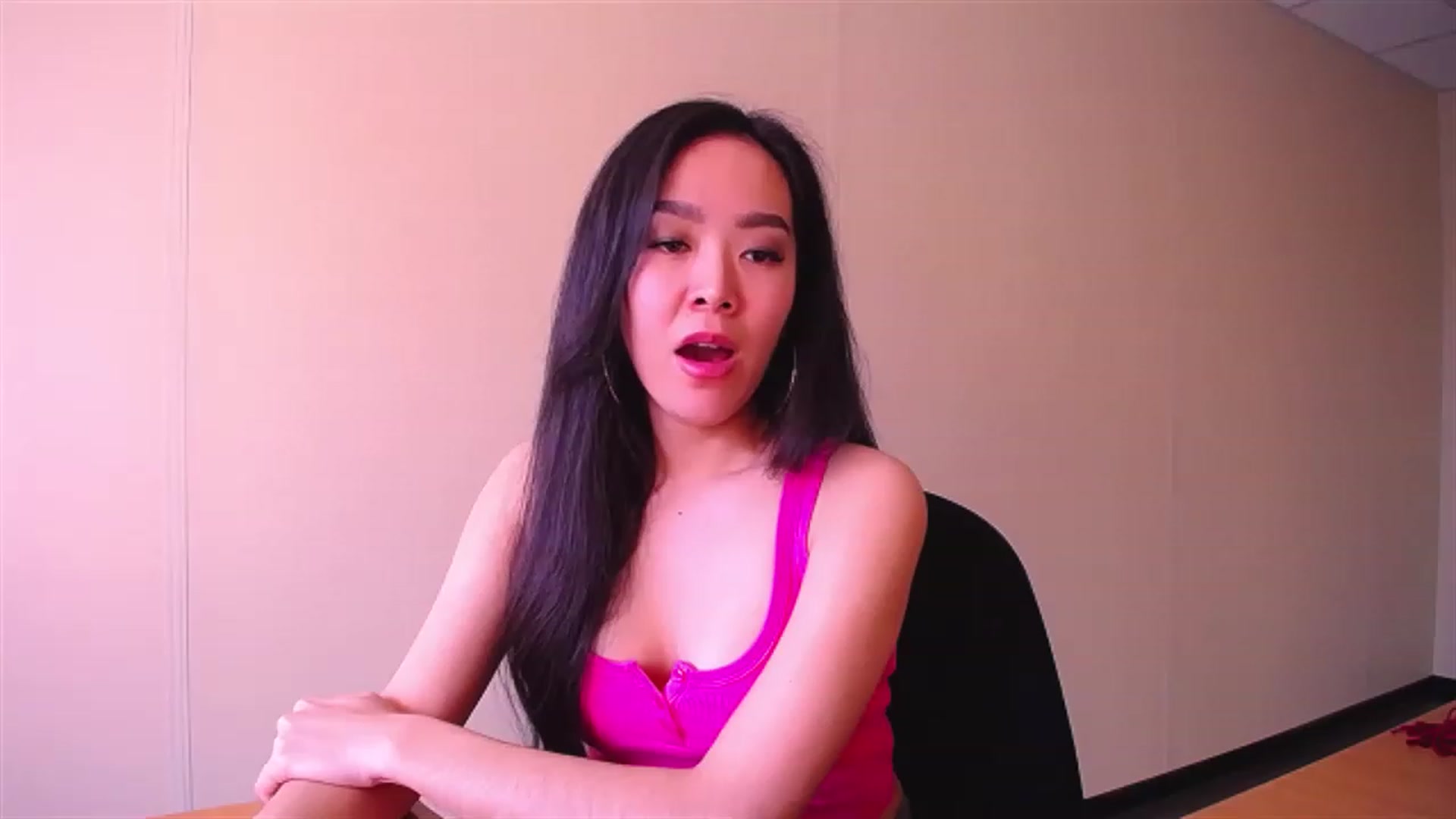 Gallery image thumbnail from BirthdaySmile's myfreecams stream on, 03/22/2023, 05:45 image 5 of 20