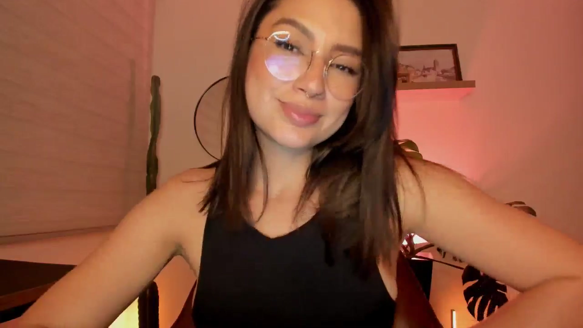 Gallery image thumbnail from BirthdaySoft's myfreecams stream on, 09/12/2024, 04:39 image 18 of 20