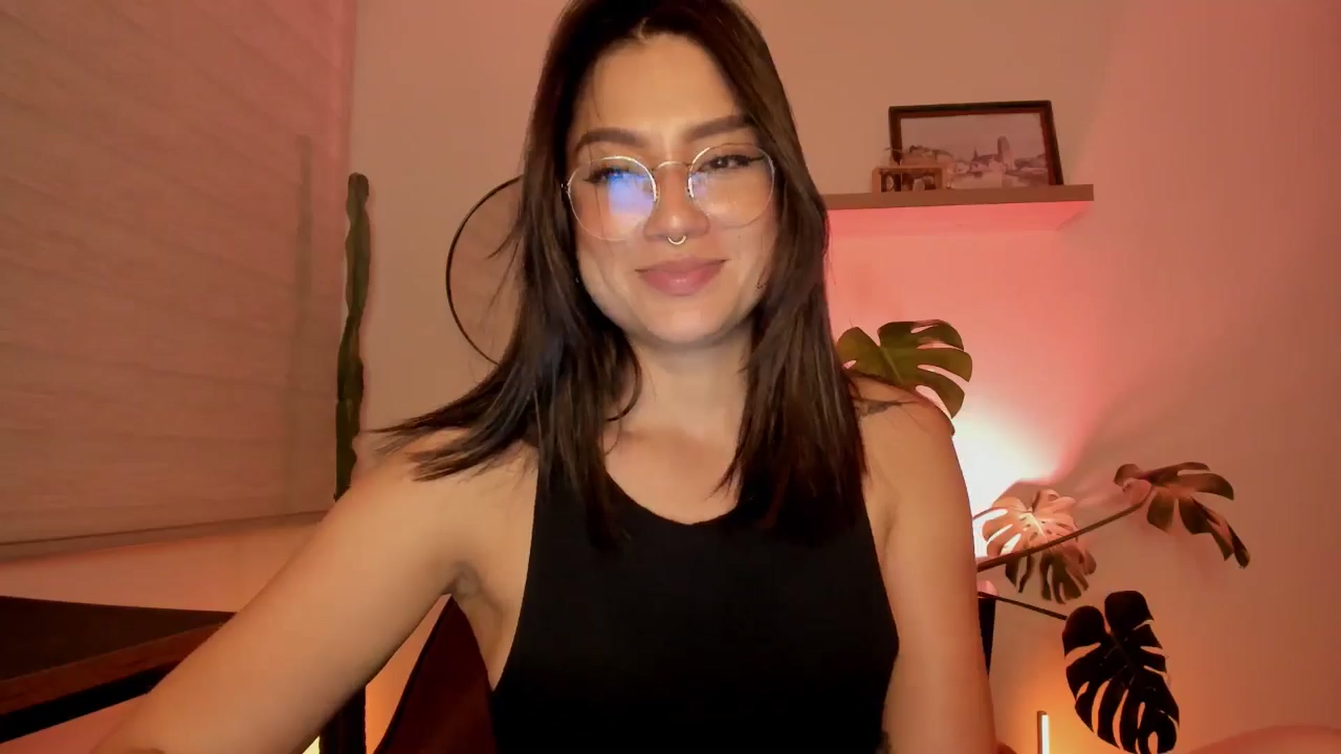Gallery image thumbnail from BirthdaySoft's myfreecams stream on, 09/12/2024, 04:39 image 13 of 20