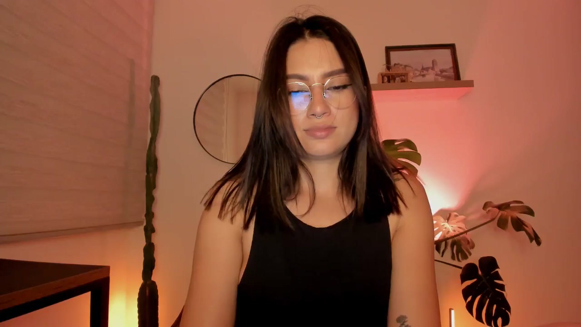 Gallery image thumbnail from BirthdaySoft's myfreecams stream on, 09/12/2024, 04:39 image 17 of 20