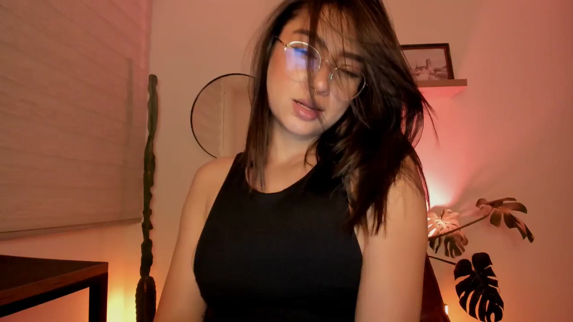 Gallery image thumbnail from BirthdaySoft's myfreecams stream on, 09/12/2024, 04:39 image 1 of 20