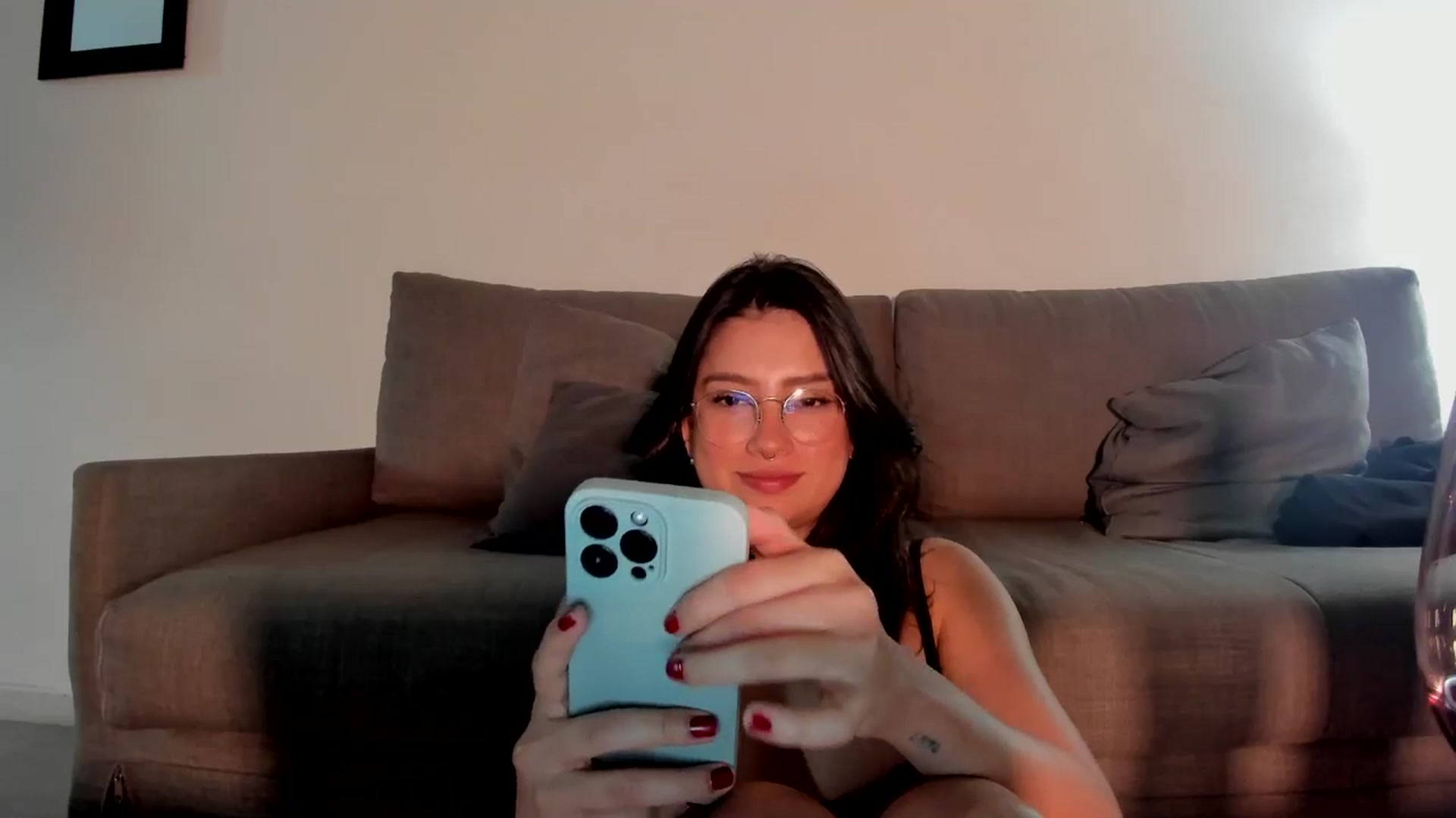 Gallery image thumbnail from BirthdaySoft's myfreecams stream on, 09/26/2024, 24:21 image 17 of 20